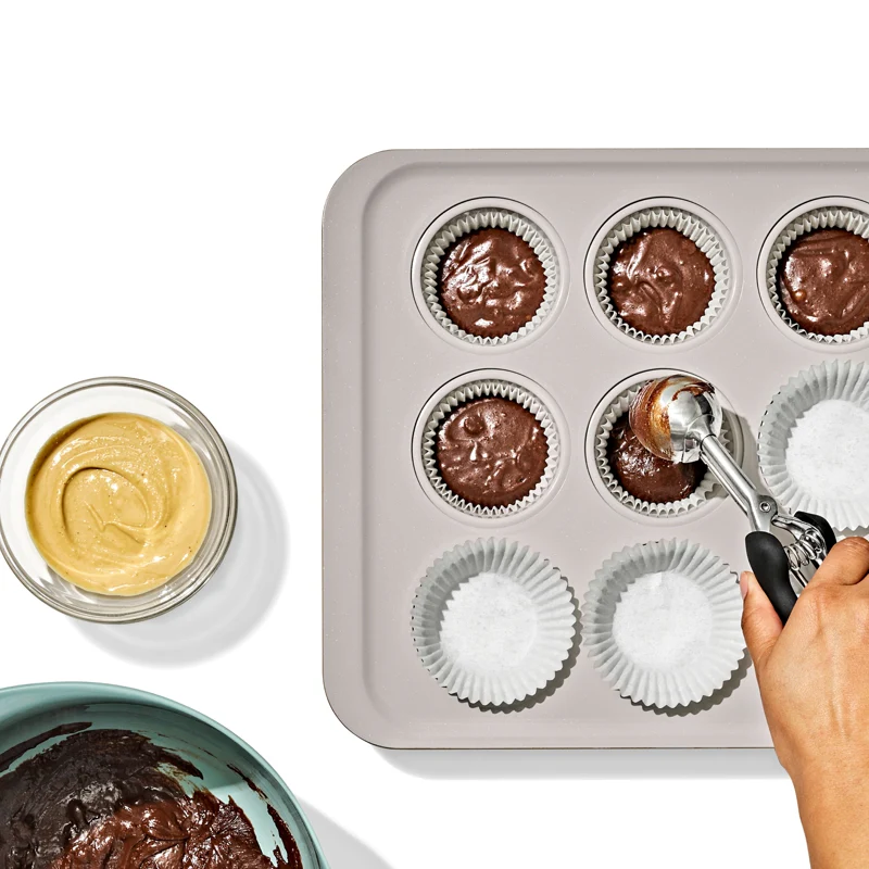 Ceramic Coated Non-stick Muffin Pan - Image 3