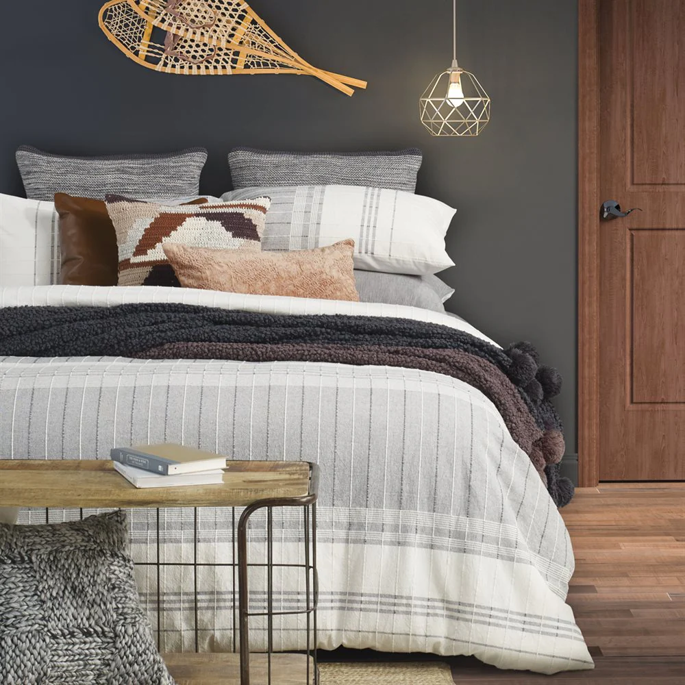 Duvet Cover & Shams Set - Heinrick - Image 1
