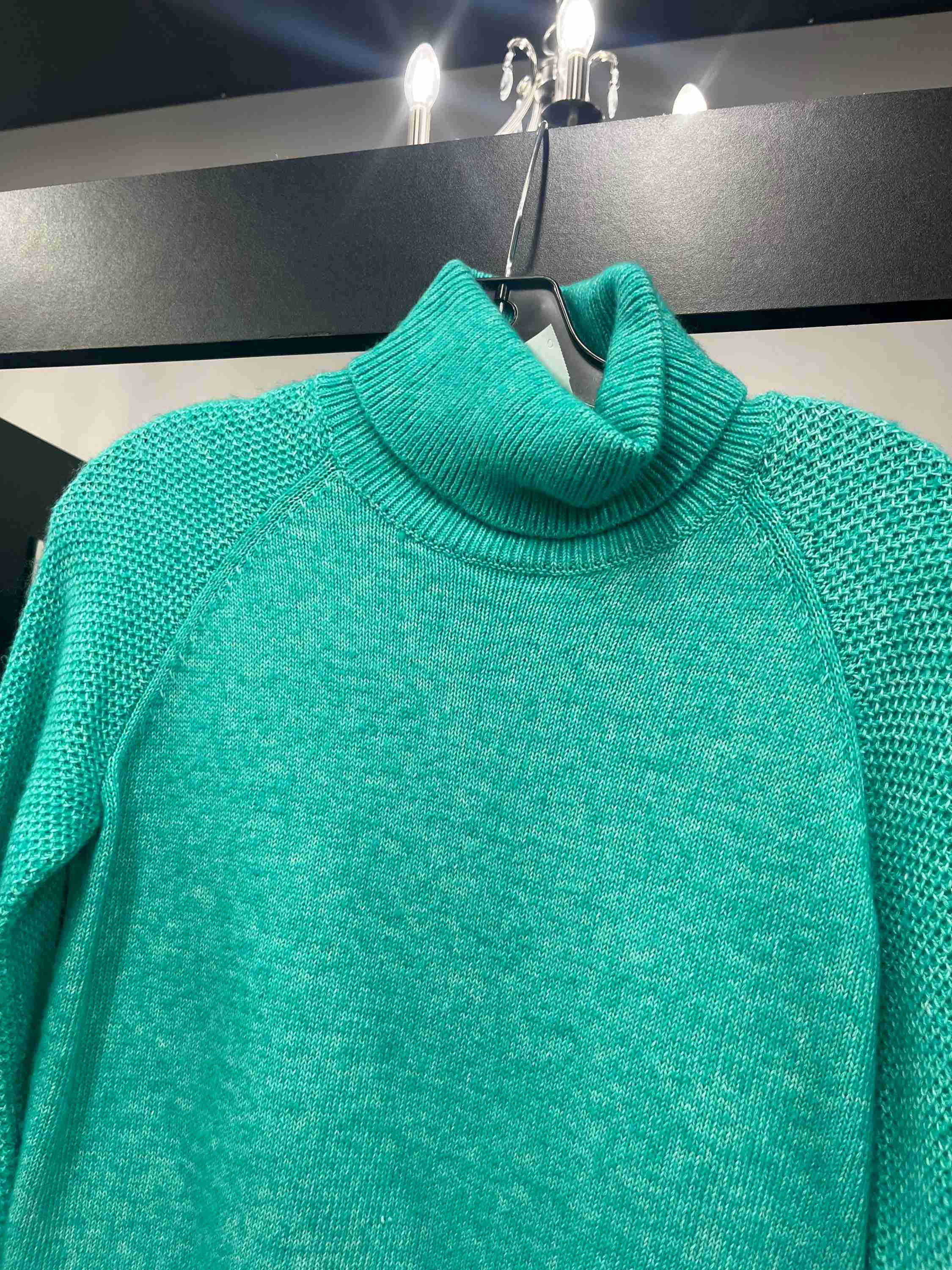 Green Sweater Loft, Size Xs - Image 3