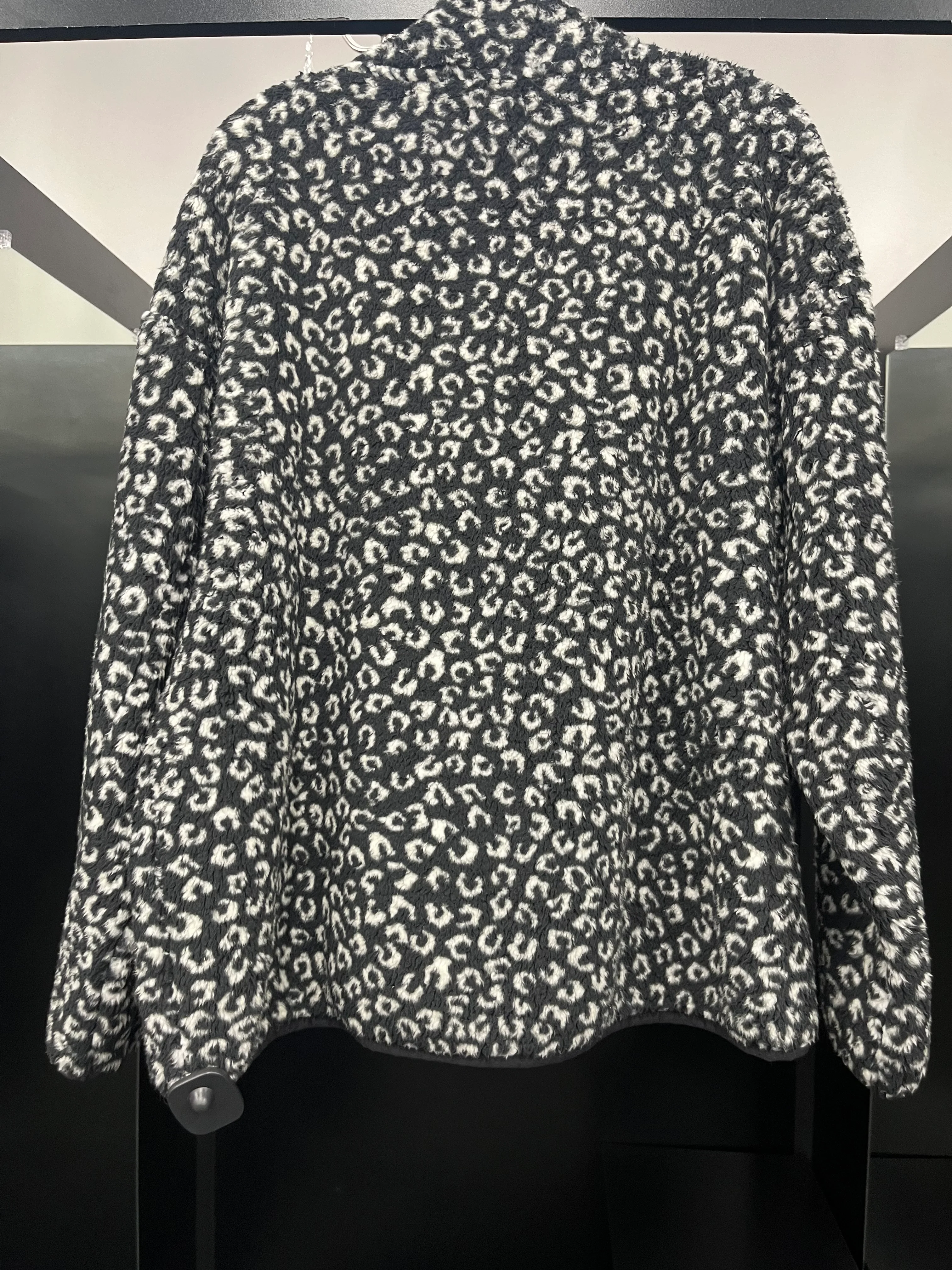 Animal Print Jacket Faux Fur & Sherpa Crown And Ivy, Size L - Image 2