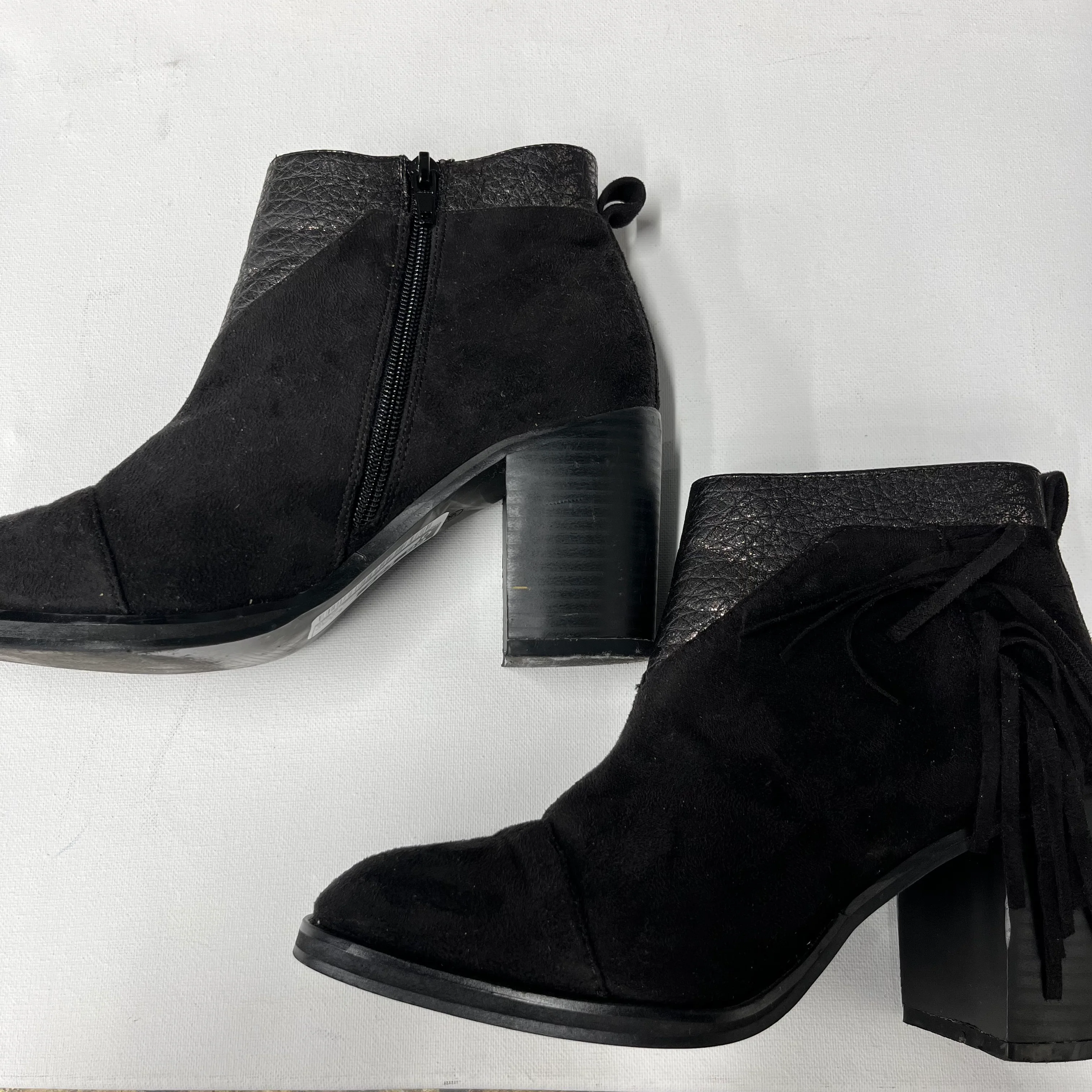 Boots Ankle Heels By Vanessa  Size: 7.5 - Image 2