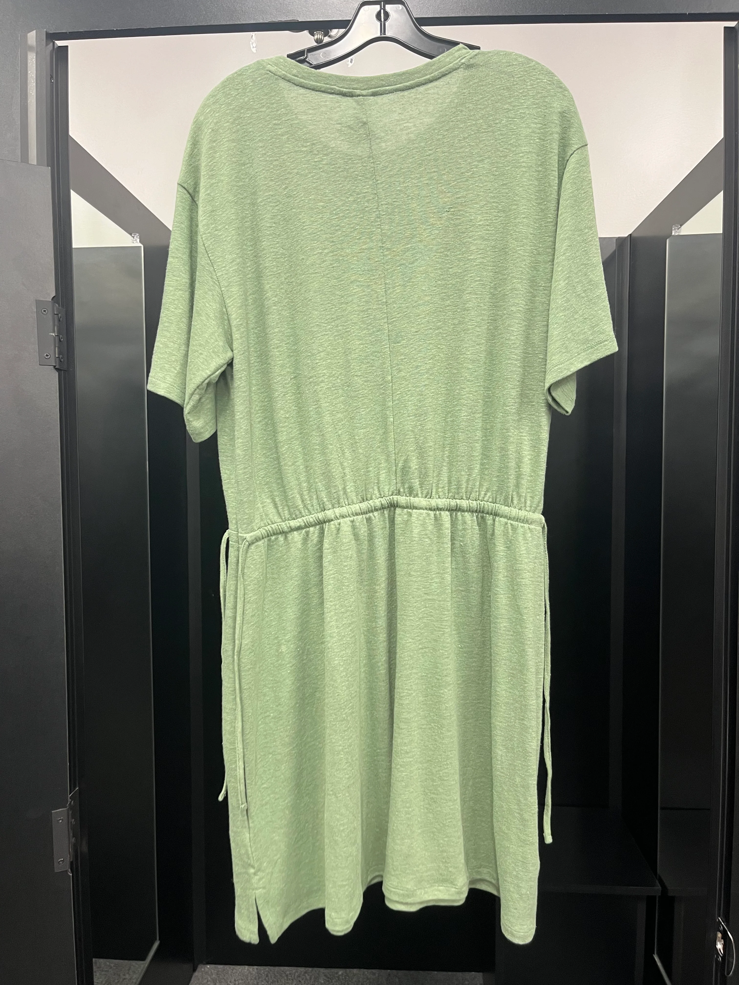 Dress Casual Short By Old Navy In Green, Size: L - Image 2
