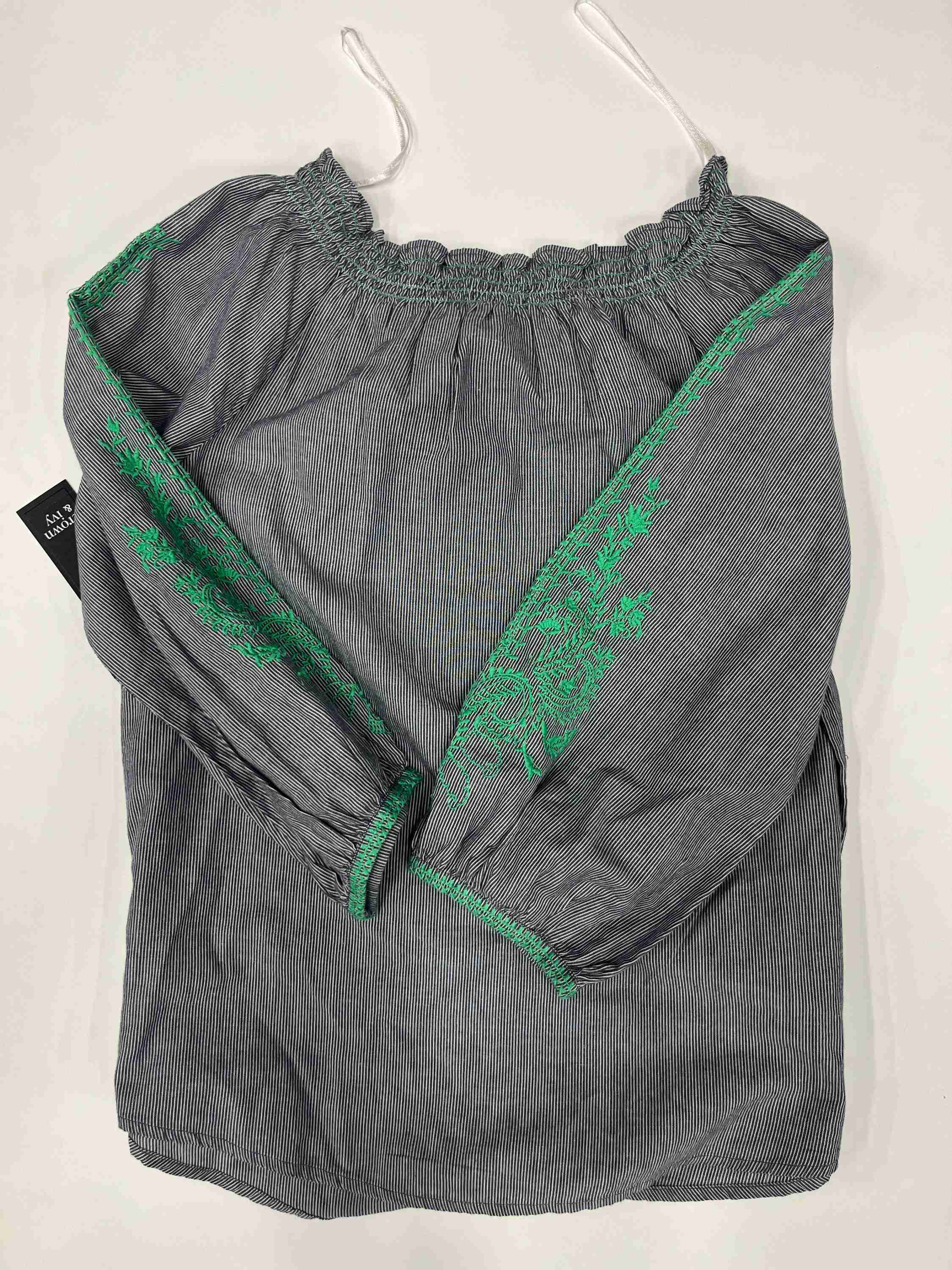 Top Long Sleeve By Crown And Ivy NWT  Size: Xs - Image 2