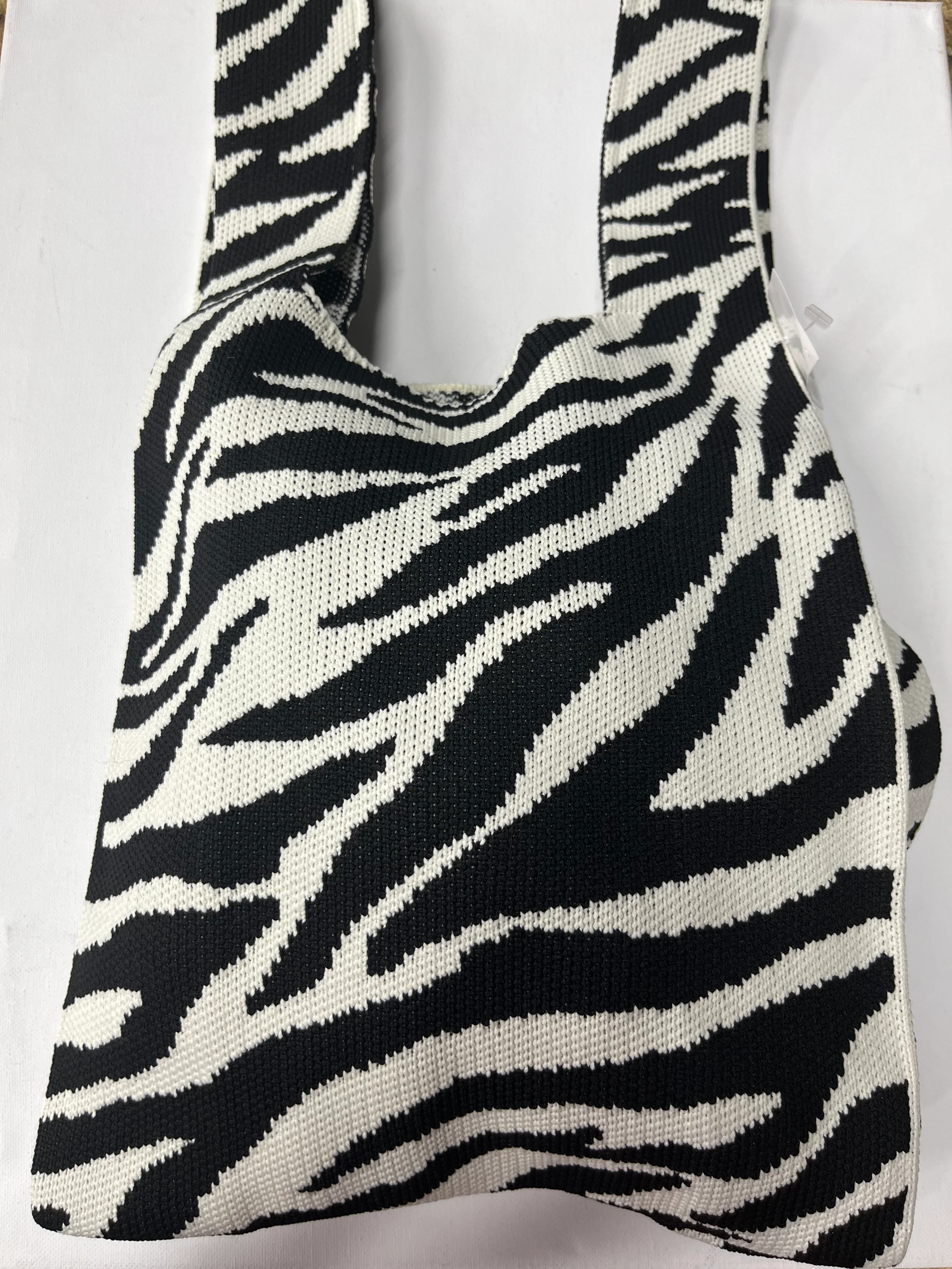 Handbag By Cmc  Size: Large - Image 2