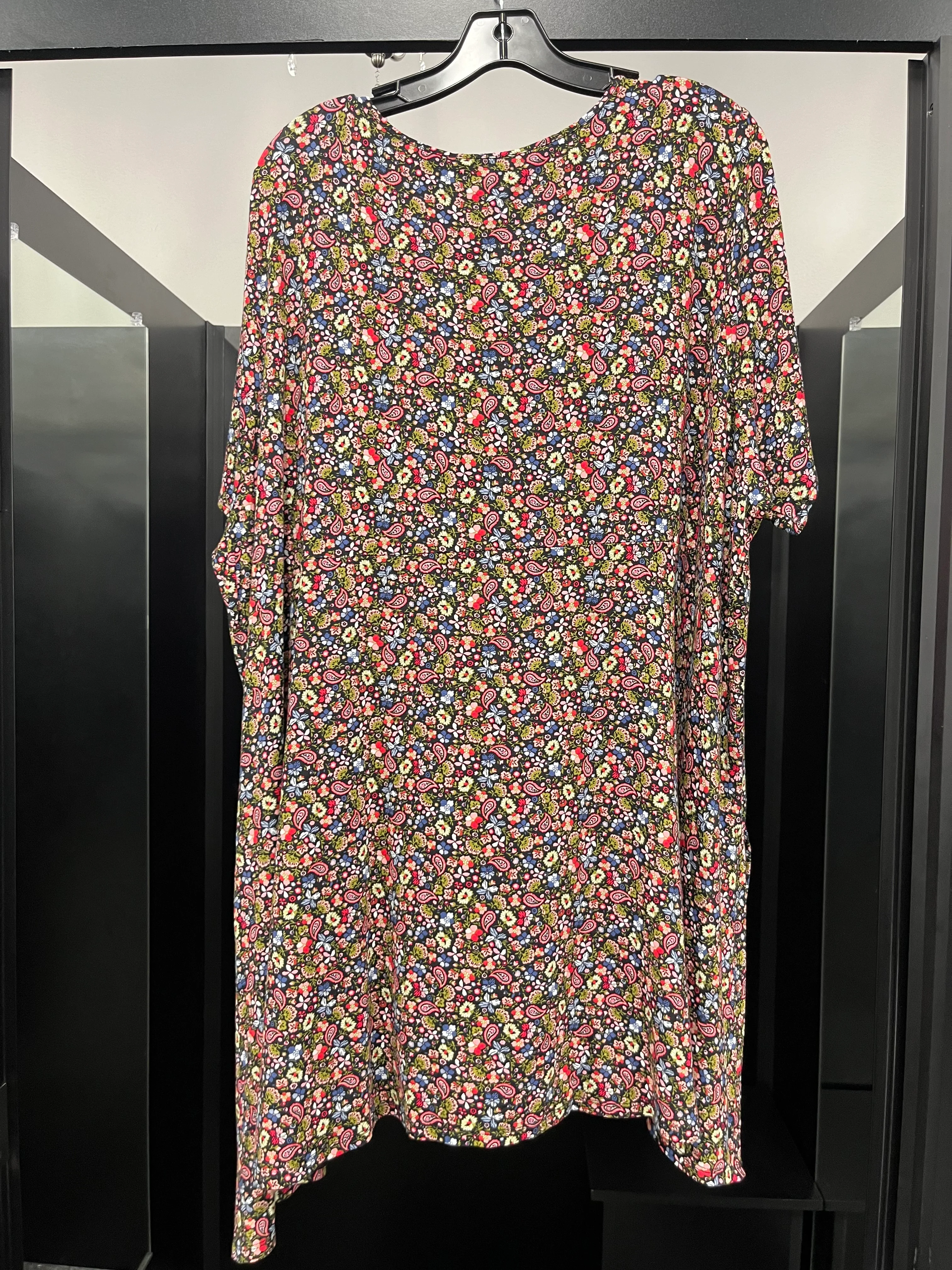 Floral Top Short Sleeve Philosophy NWT, Size 3x - Image 2