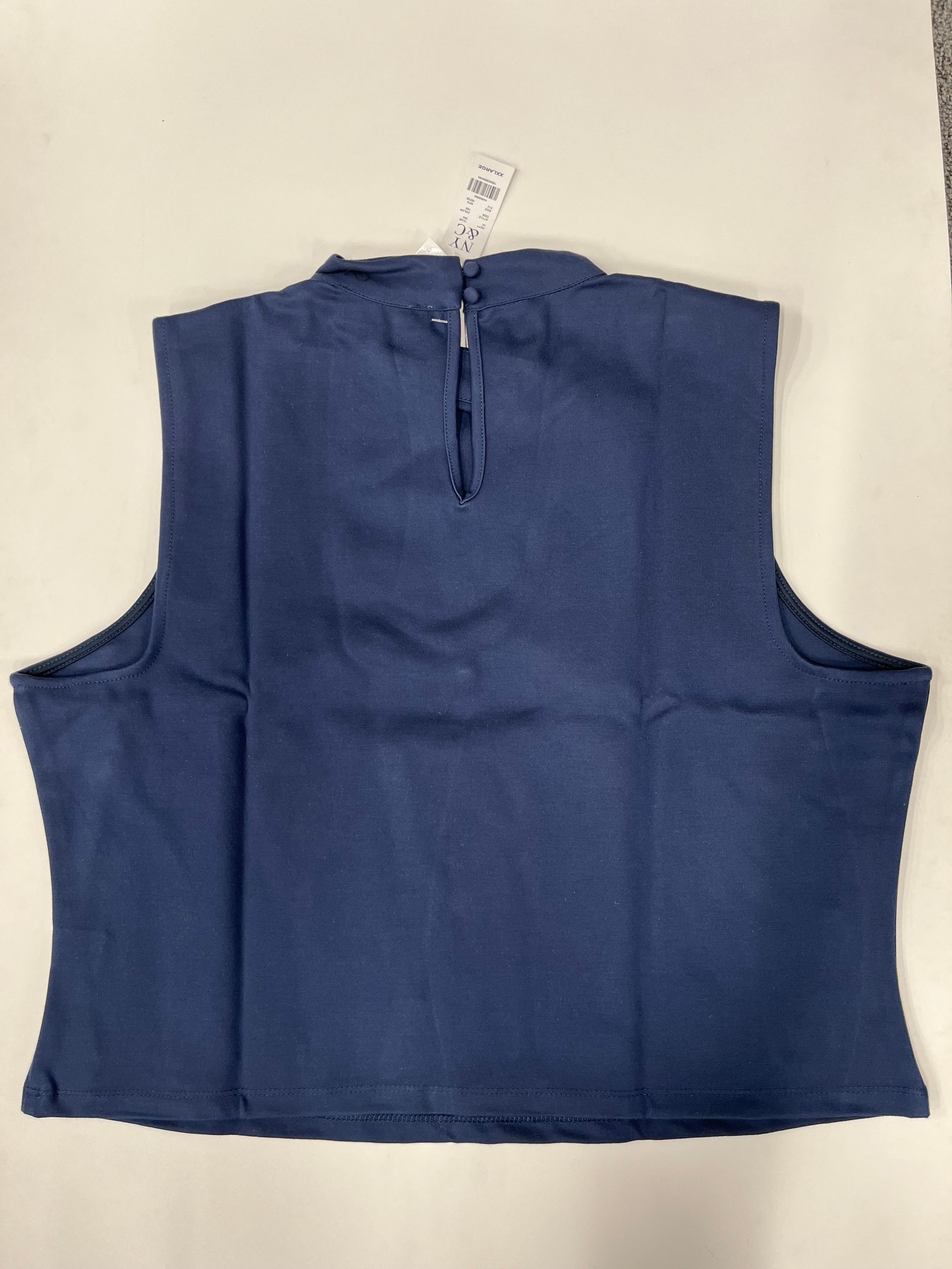 Top Sleeveless By New York And Co NWT Size: 2x - Image 2