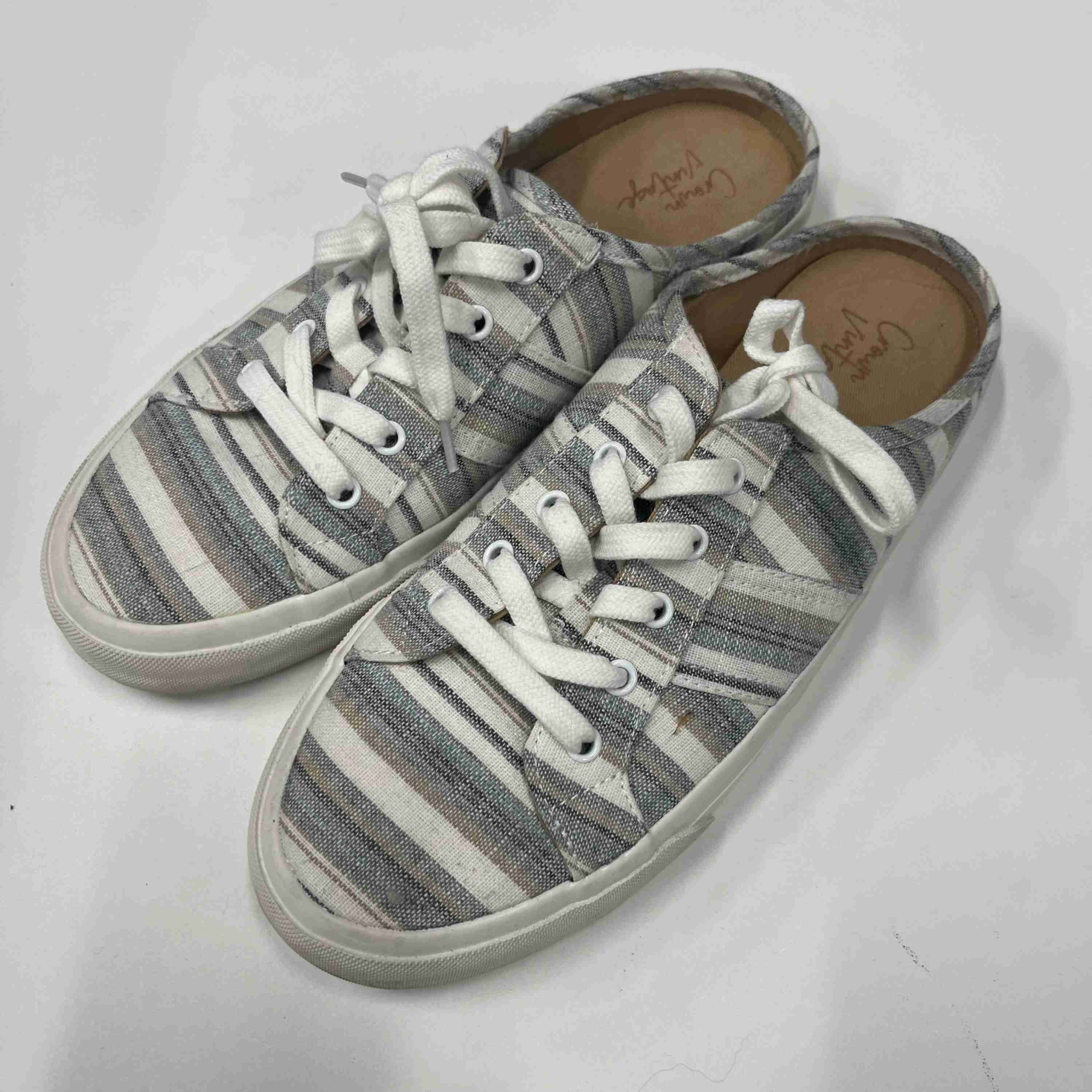 Shoes Flats Mule & Slide By Crown And Ivy  Size: 9 - Image 1