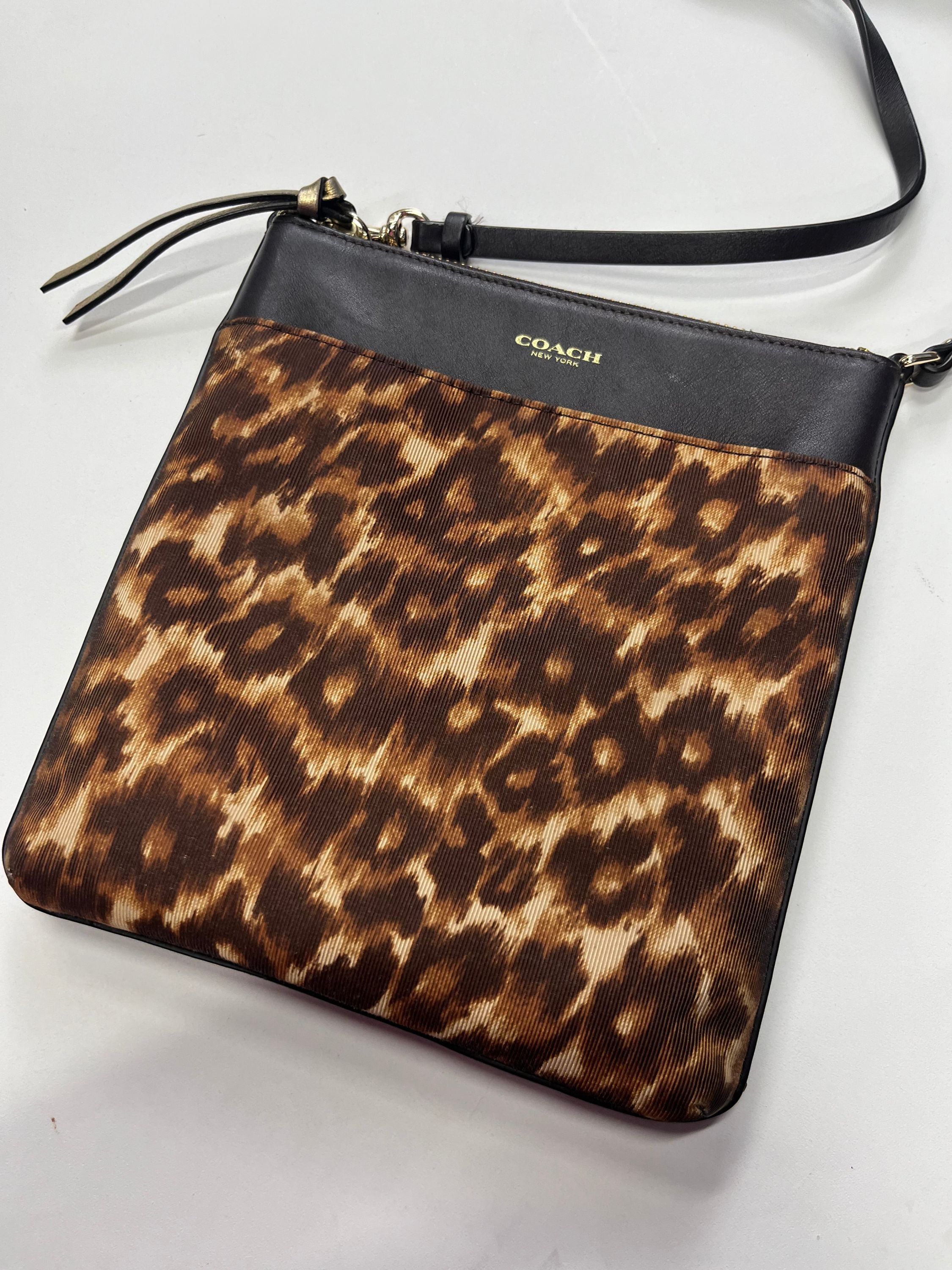 Animal Print Handbag Designer Coach, Size Medium - Image 2