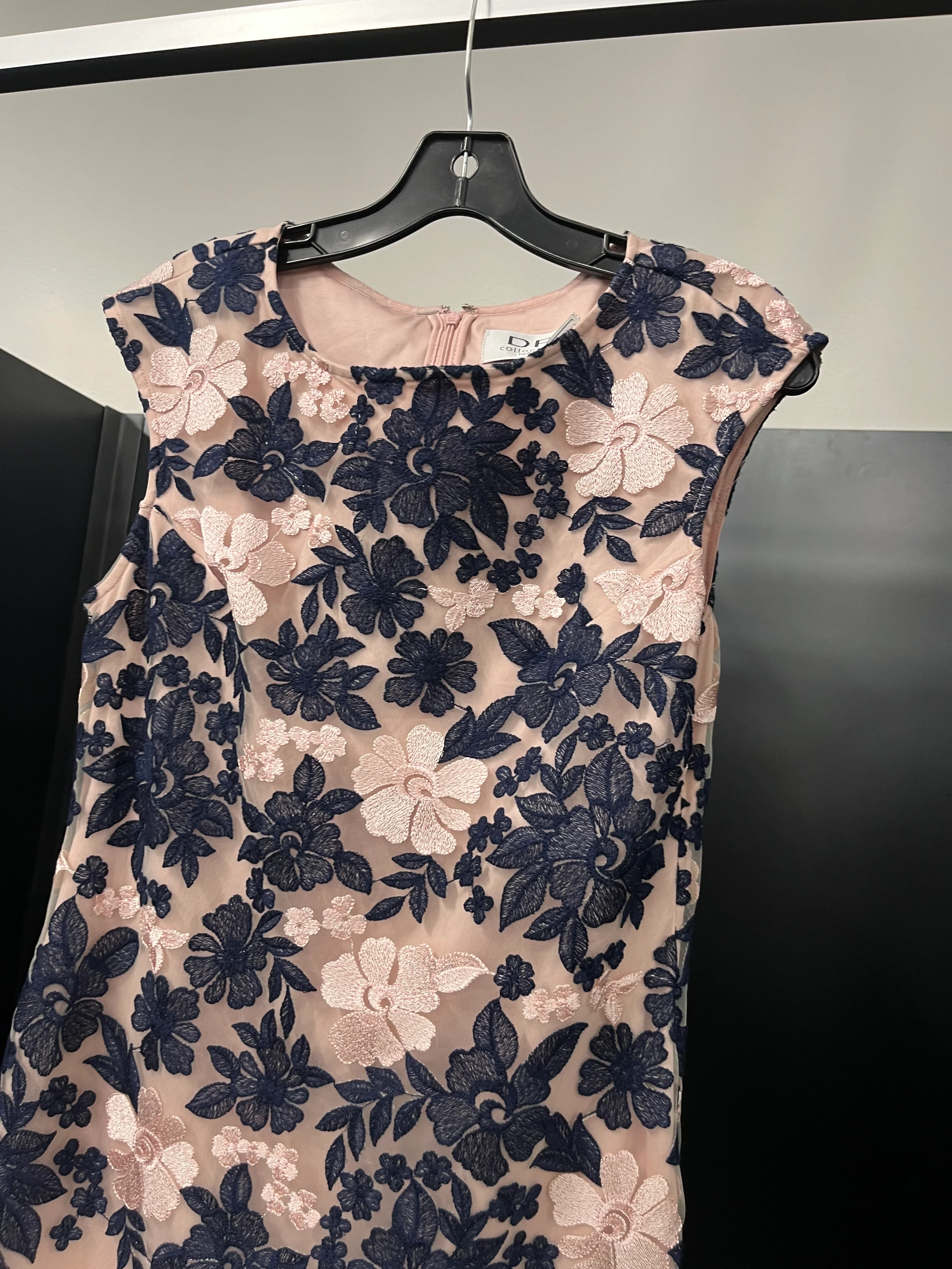 Dress Party Midi By Dr Collection  Size: M - Image 3