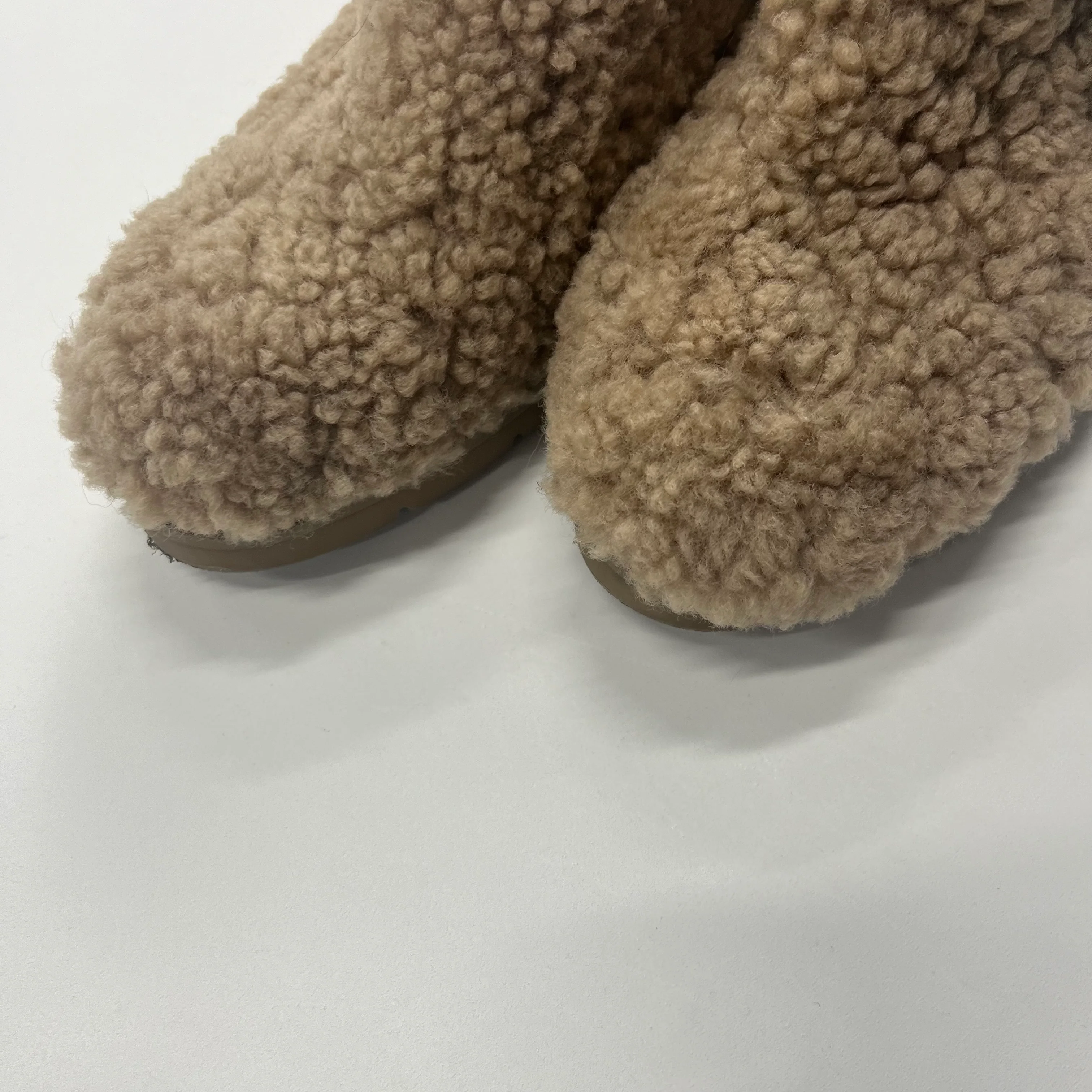 Shoes Flats Mule And Slide By Donald Pliner  Size: 7.5 - Image 2