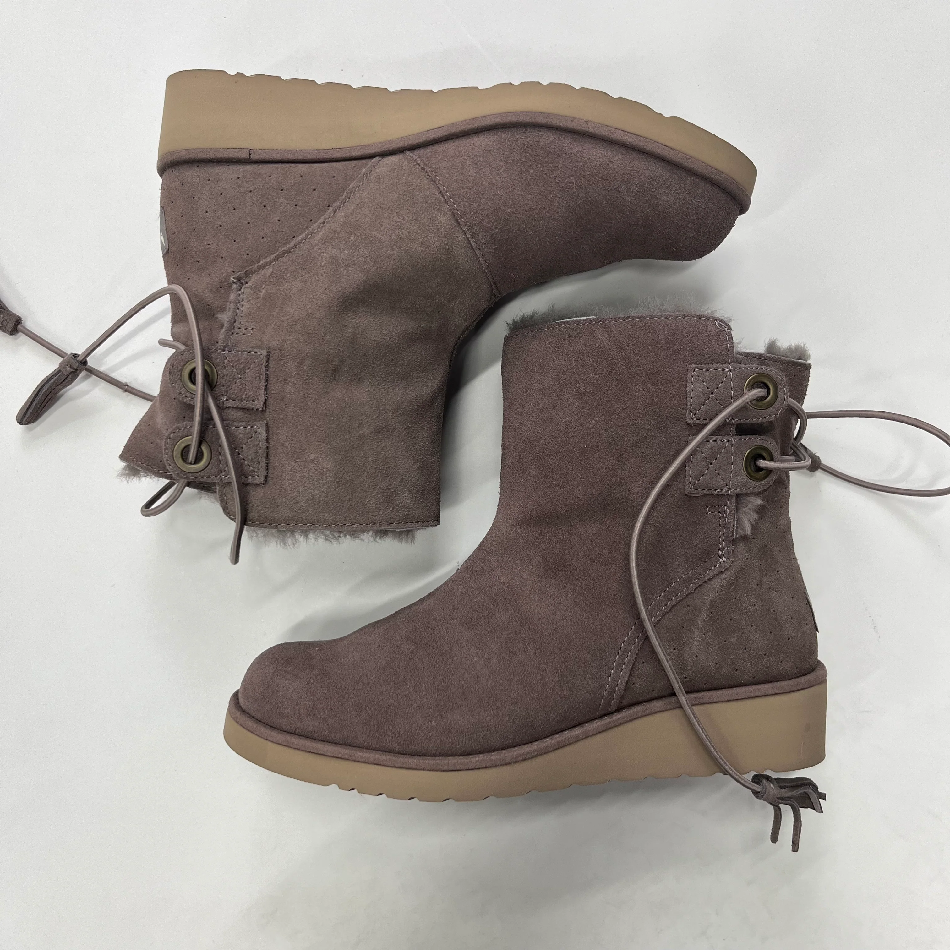 Boots Ankle Flats By Koolaburra By Ugg  Size: 7.5