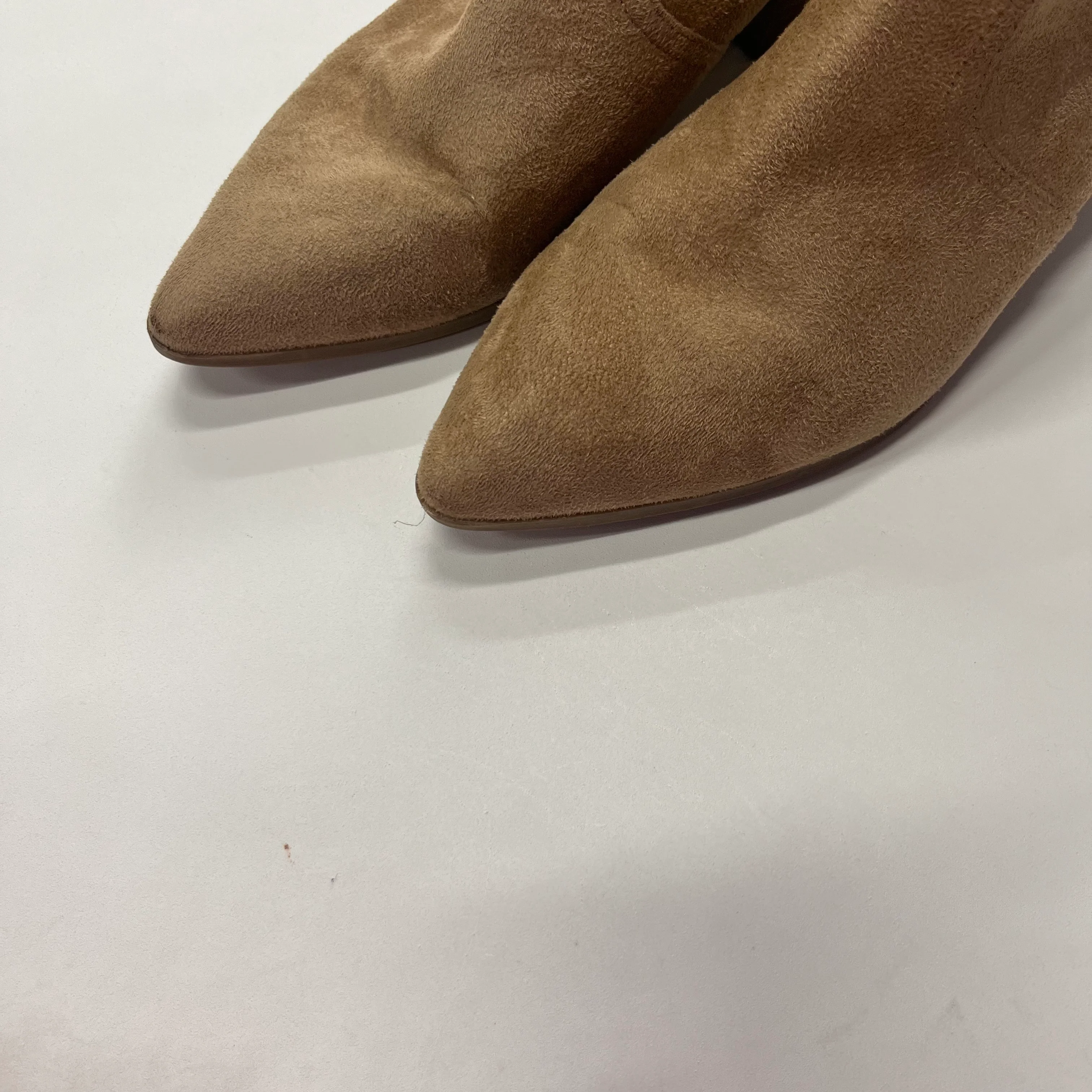 Tan Boots Ankle Heels Banana Republic O, Size 7.5 - Image 3