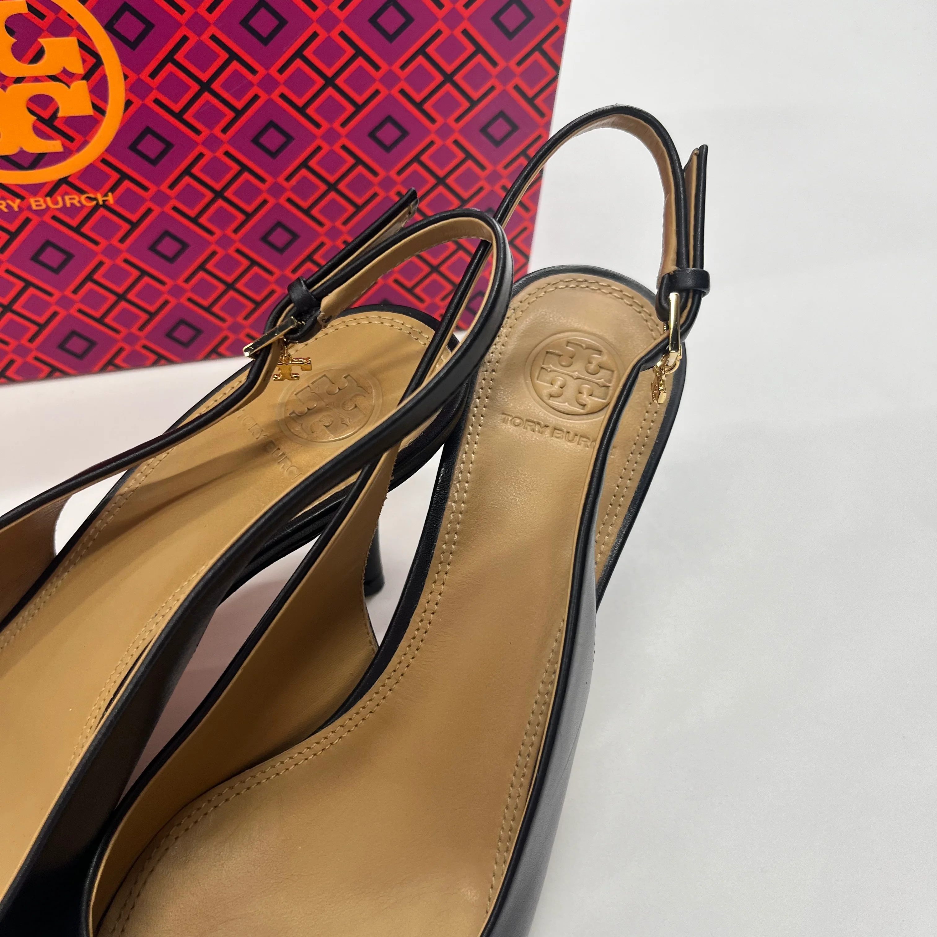 Black Shoes Heels D Orsay Tory Burch, Size 9 - Image 3