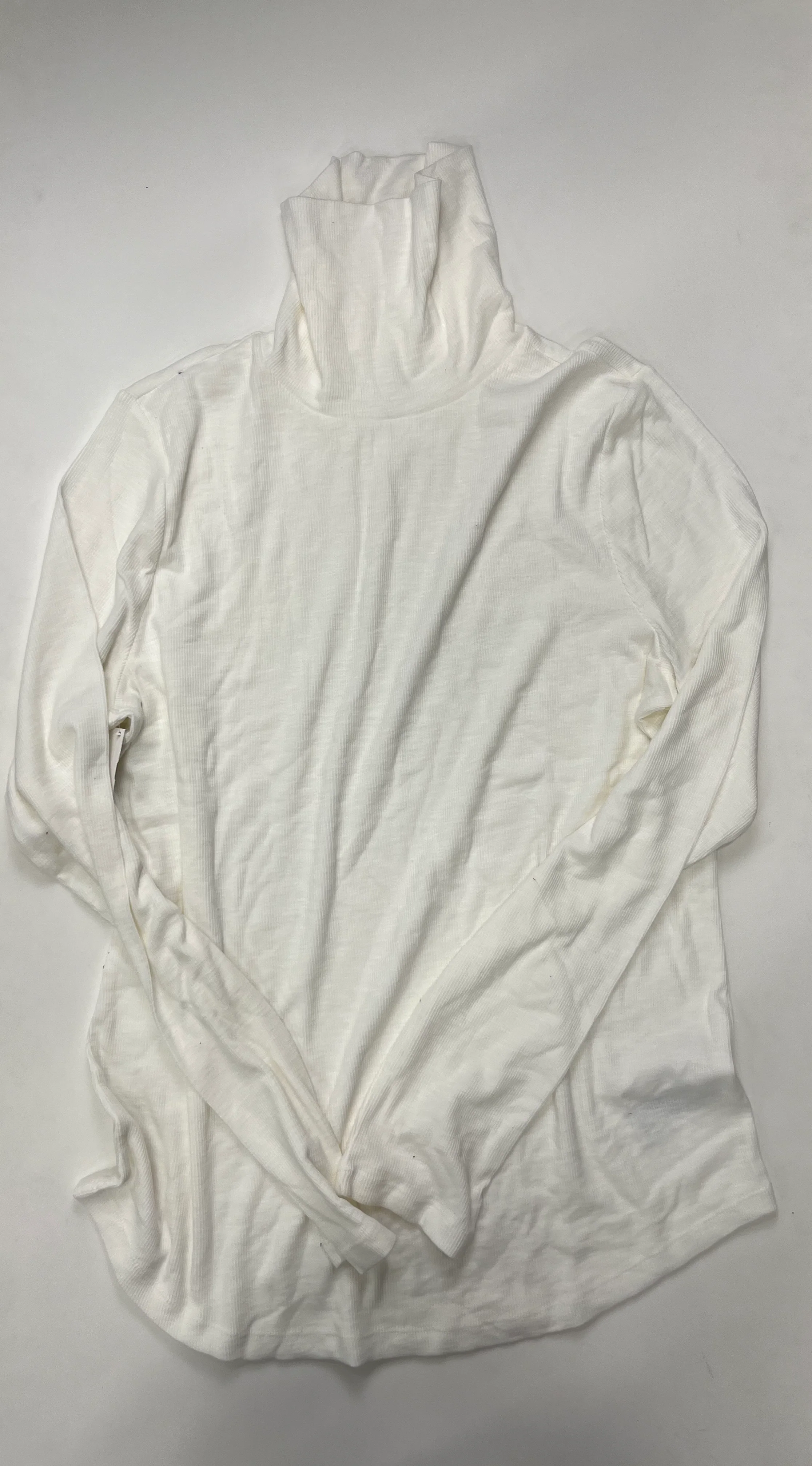 White Top Long Sleeve Gap, Size Xl