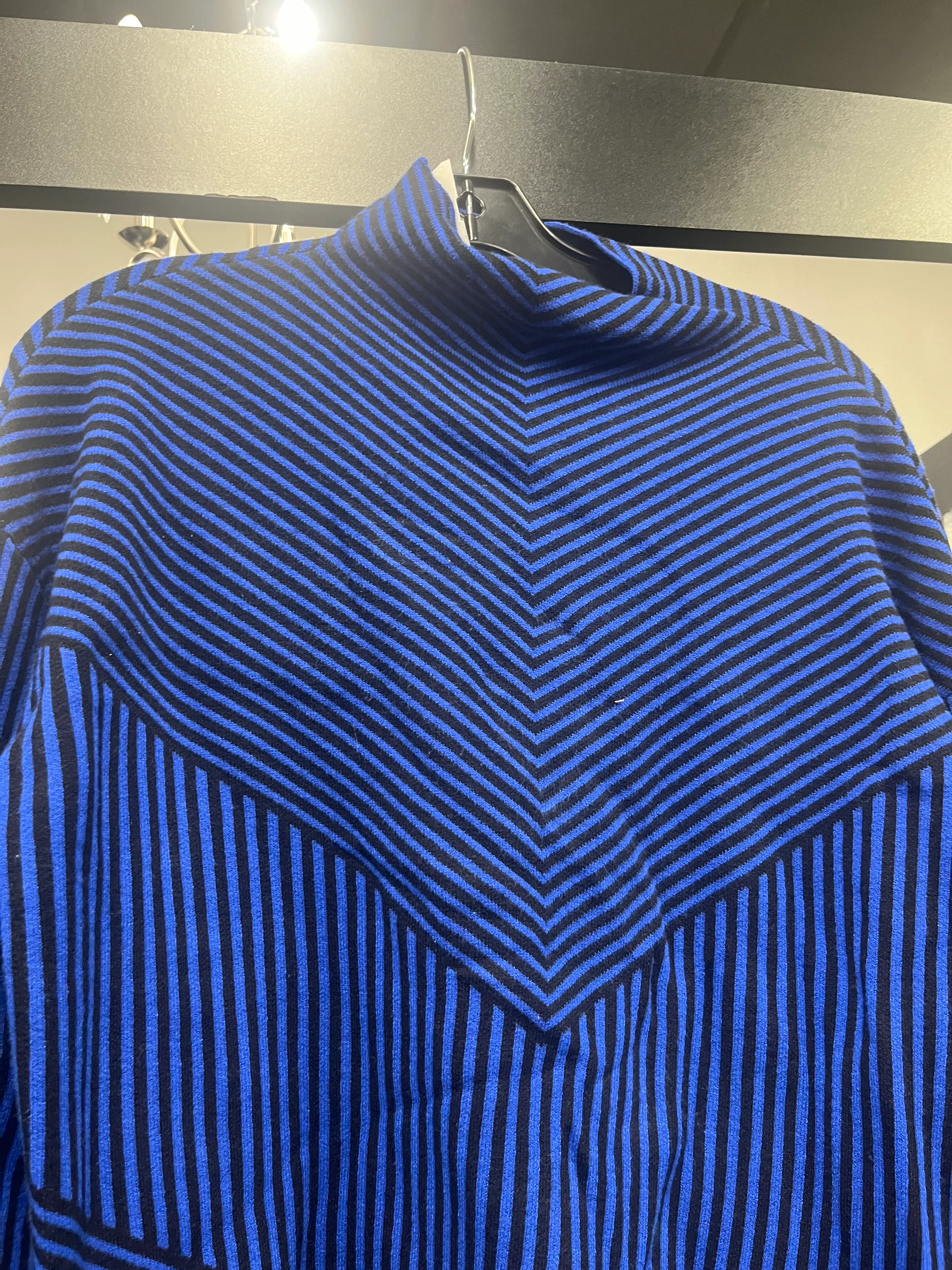 Sweater By Tahari In Blue Black, Size: L - Image 3