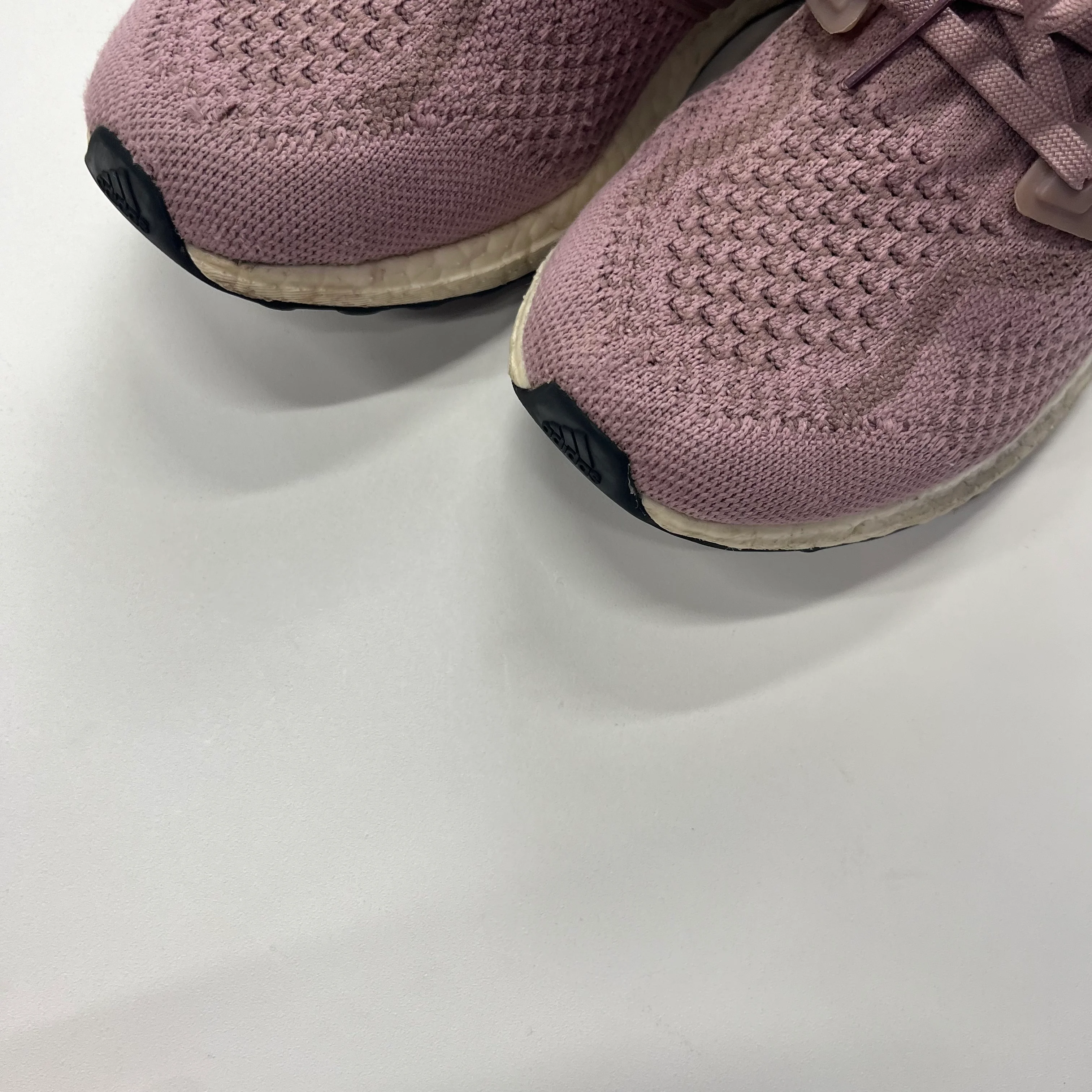Rose Shoes Athletic Adidas, Size 8.5 - Image 3