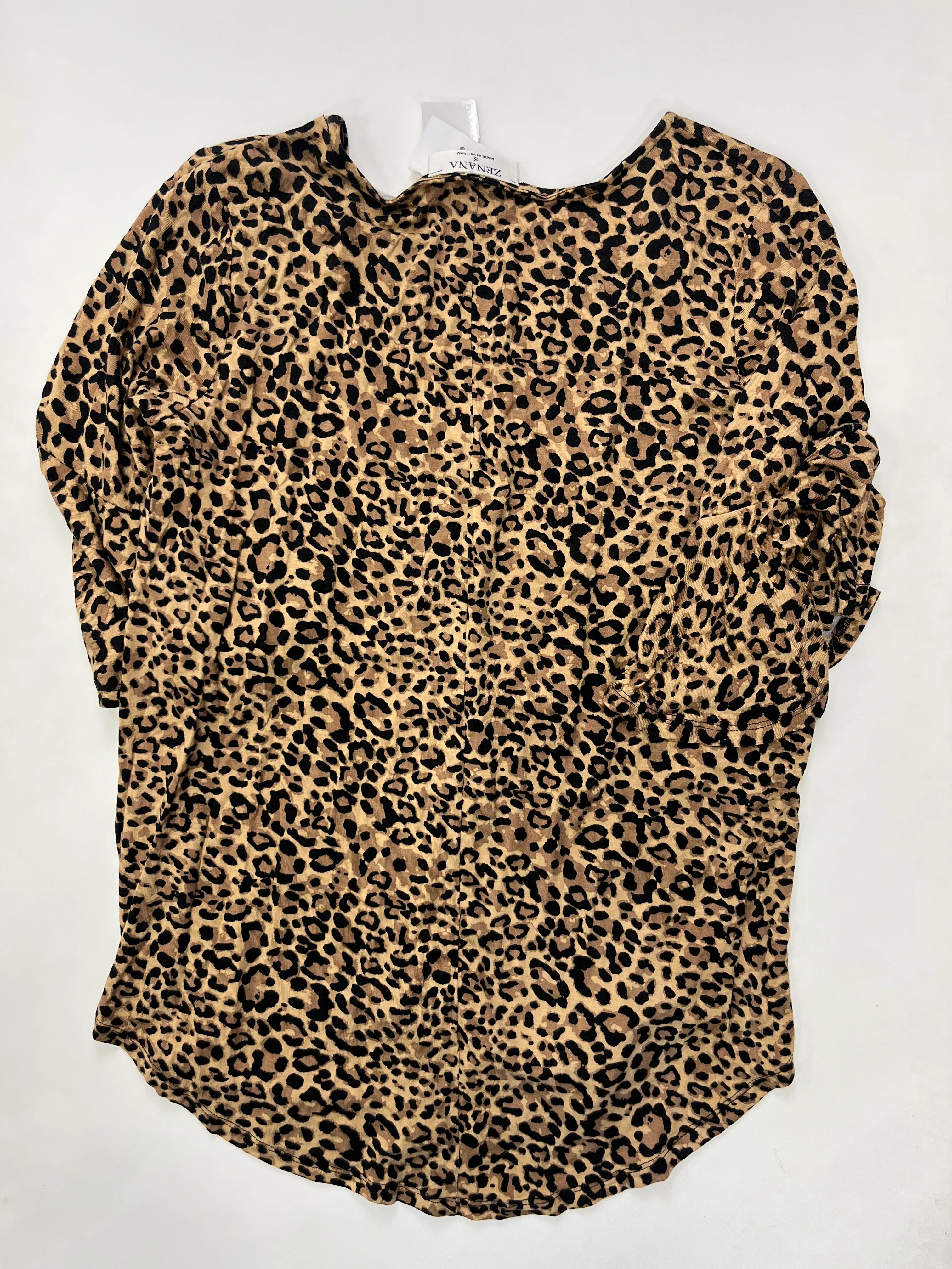Animal Print Top 3/4 Sleeve Zenana Outfitters, Size S - Image 2