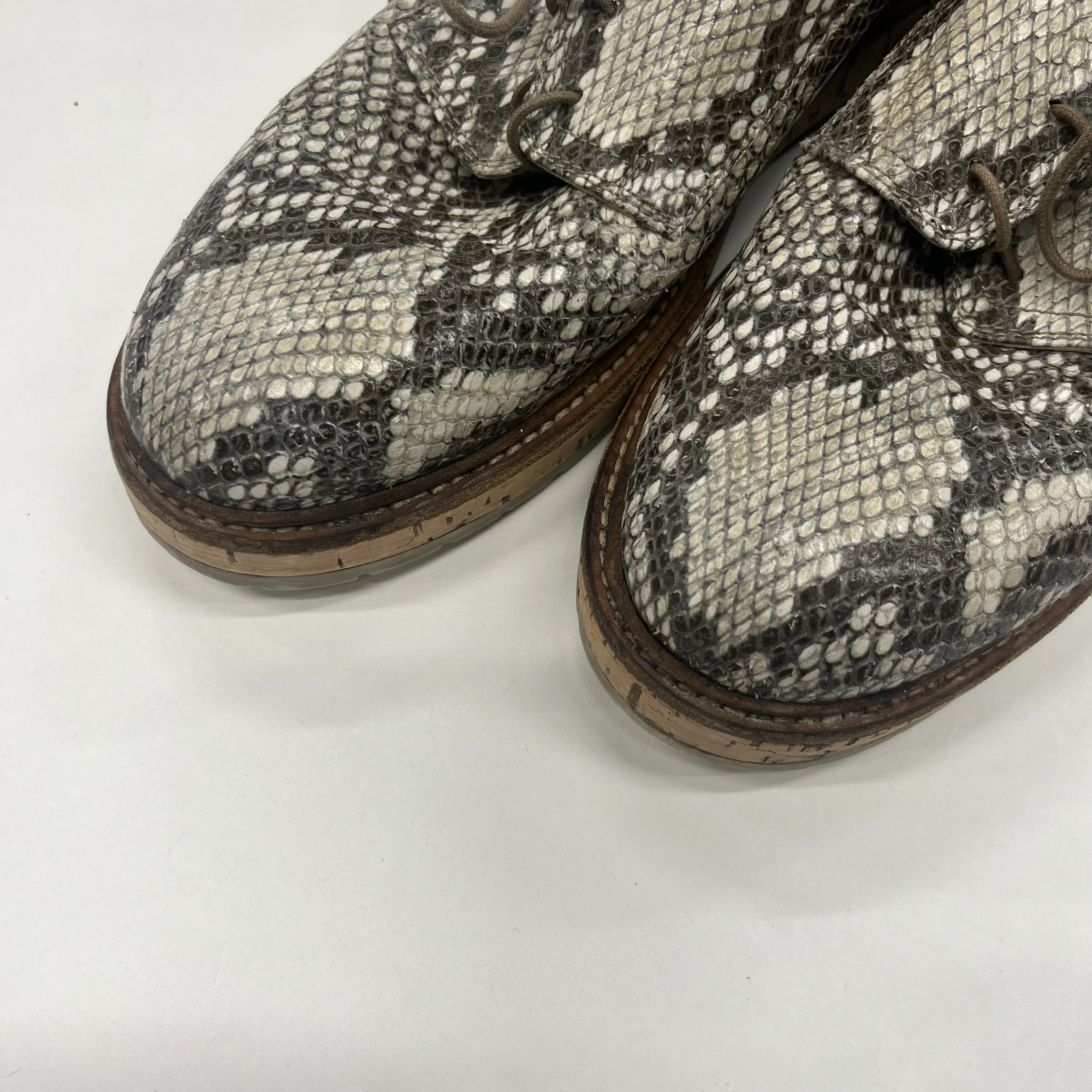 Animal Print Shoes Flats Loafer Oxford Agl, Size 9.5 - Image 2