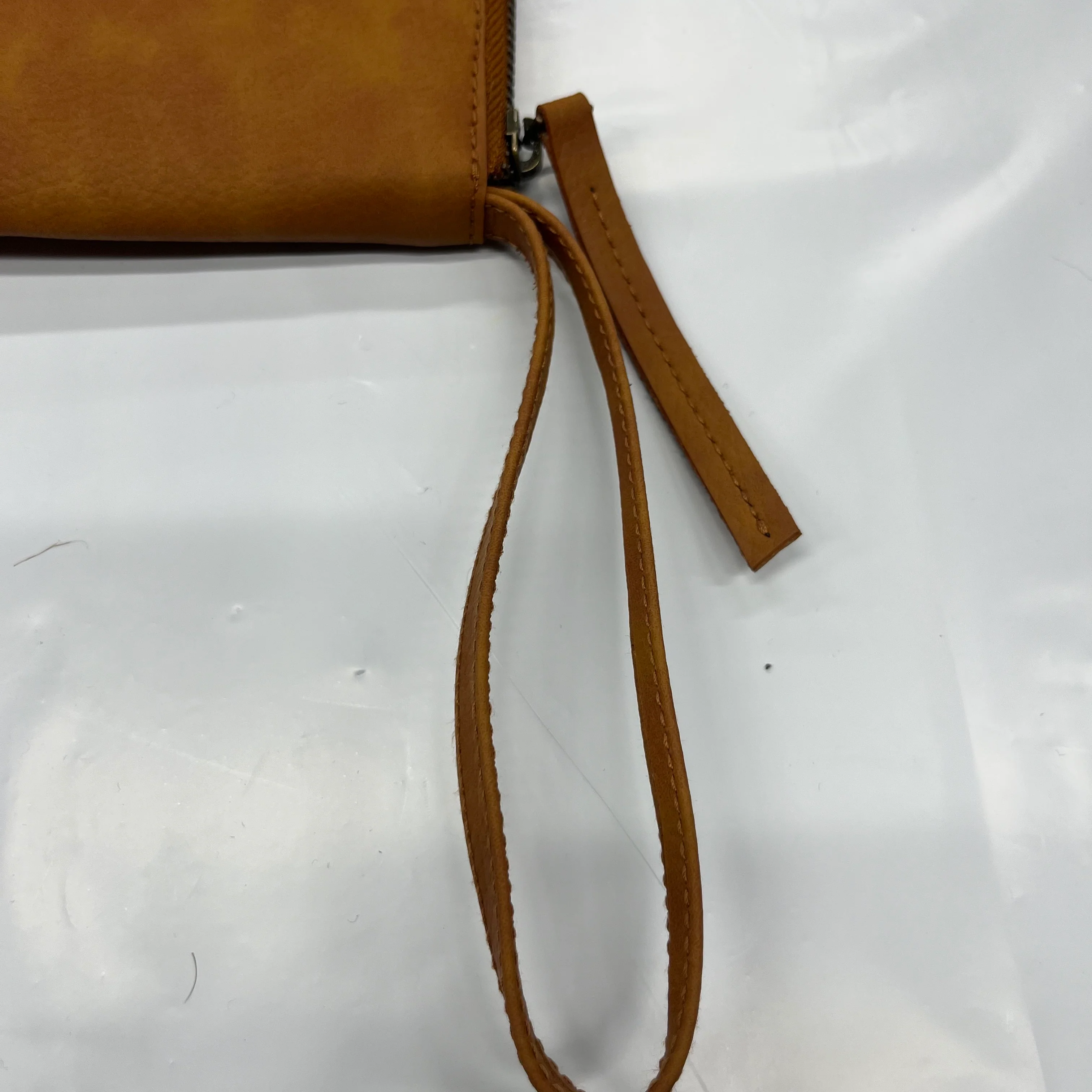 Wristlet Free People NWT, Size Medium - Image 3