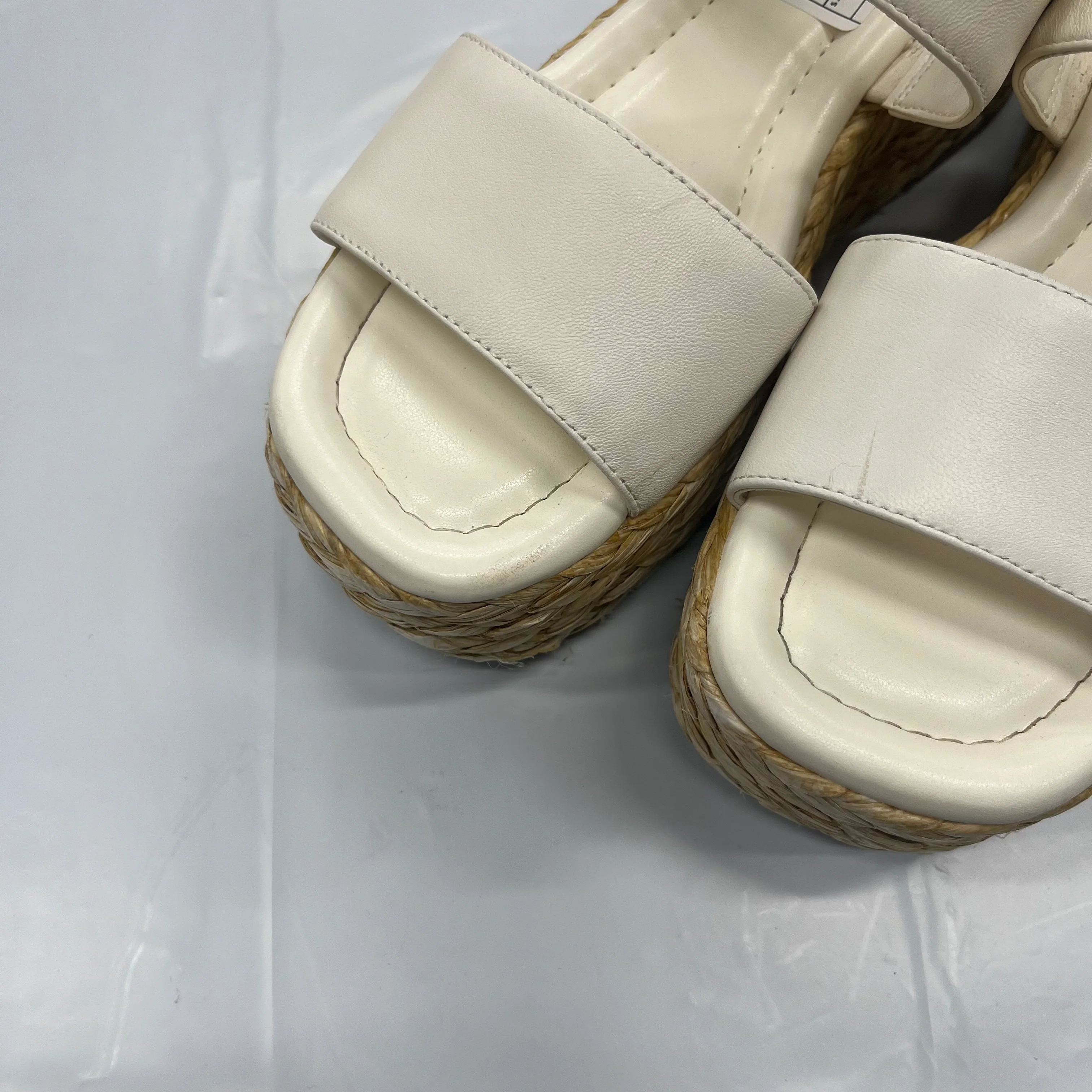 White Shoes Heels Espadrille Block Marc Fisher, Size 8.5 - Image 2