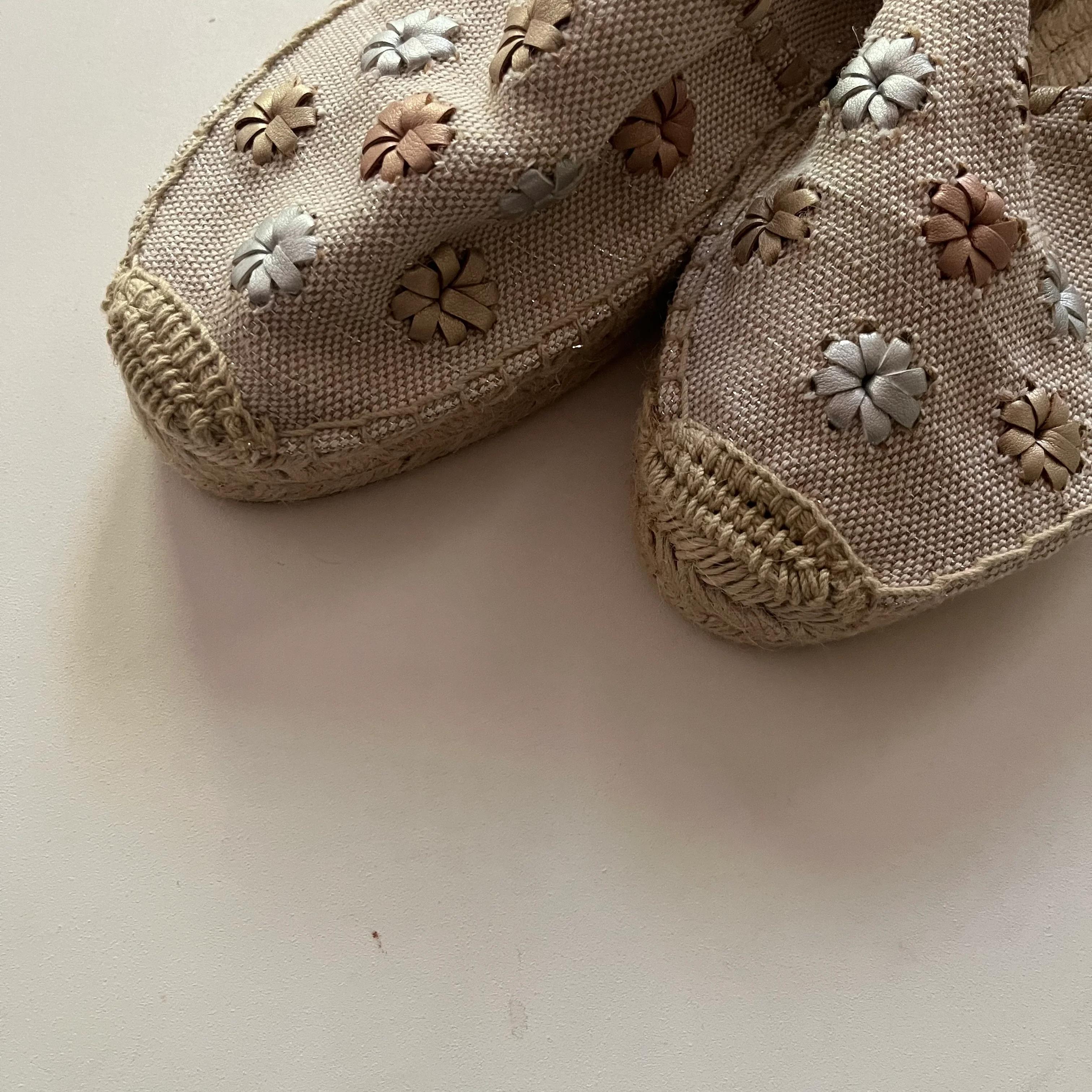 Shoes Flats Espadrille By Jack Rogers In Beige, Size: 10 - Image 2