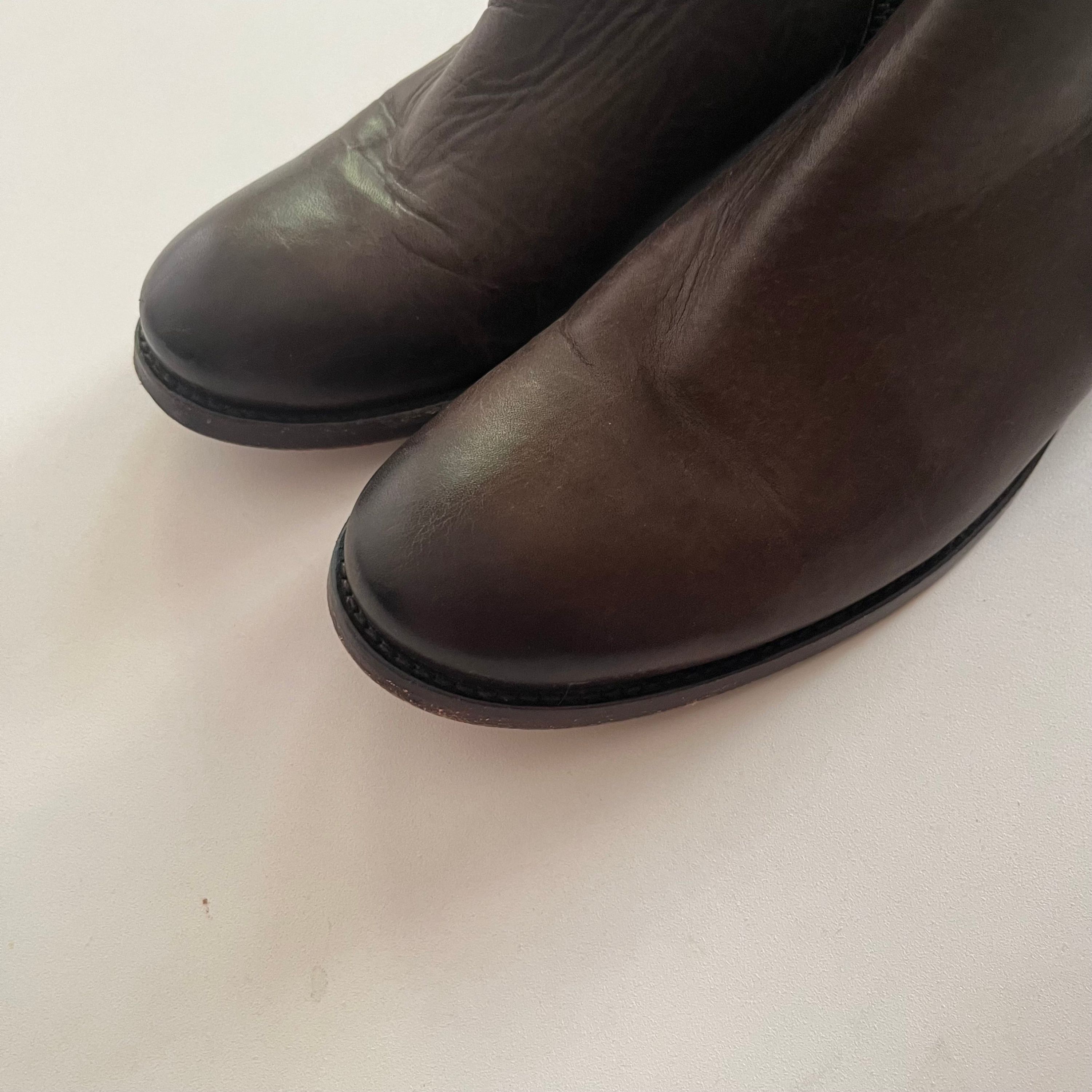 Boots Ankle Heels By Frye In Brown, Size: 6.5 - Image 2