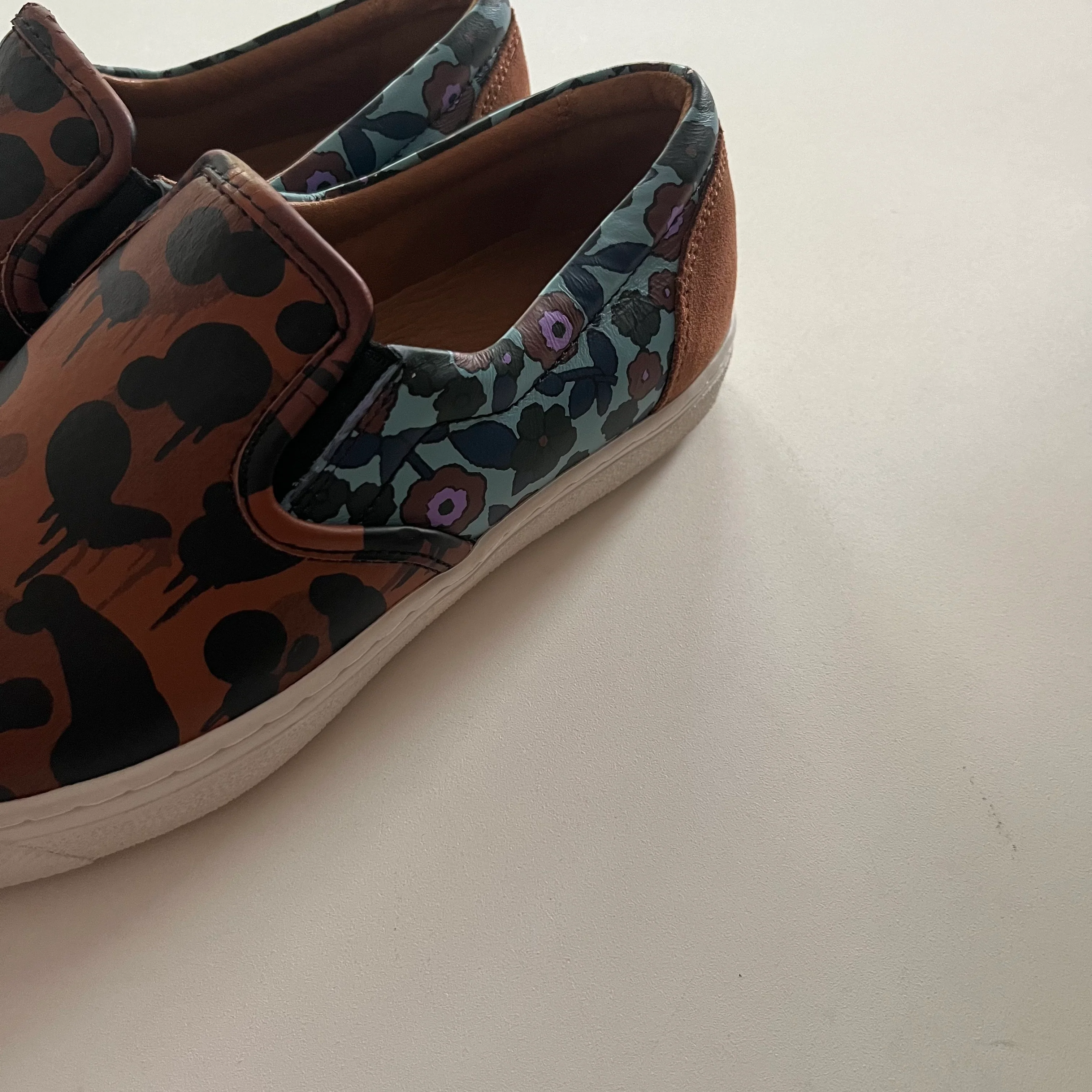 Shoes Flats Loafer Oxford By Coach In Animal Print, Size: 5.5 - Image 3