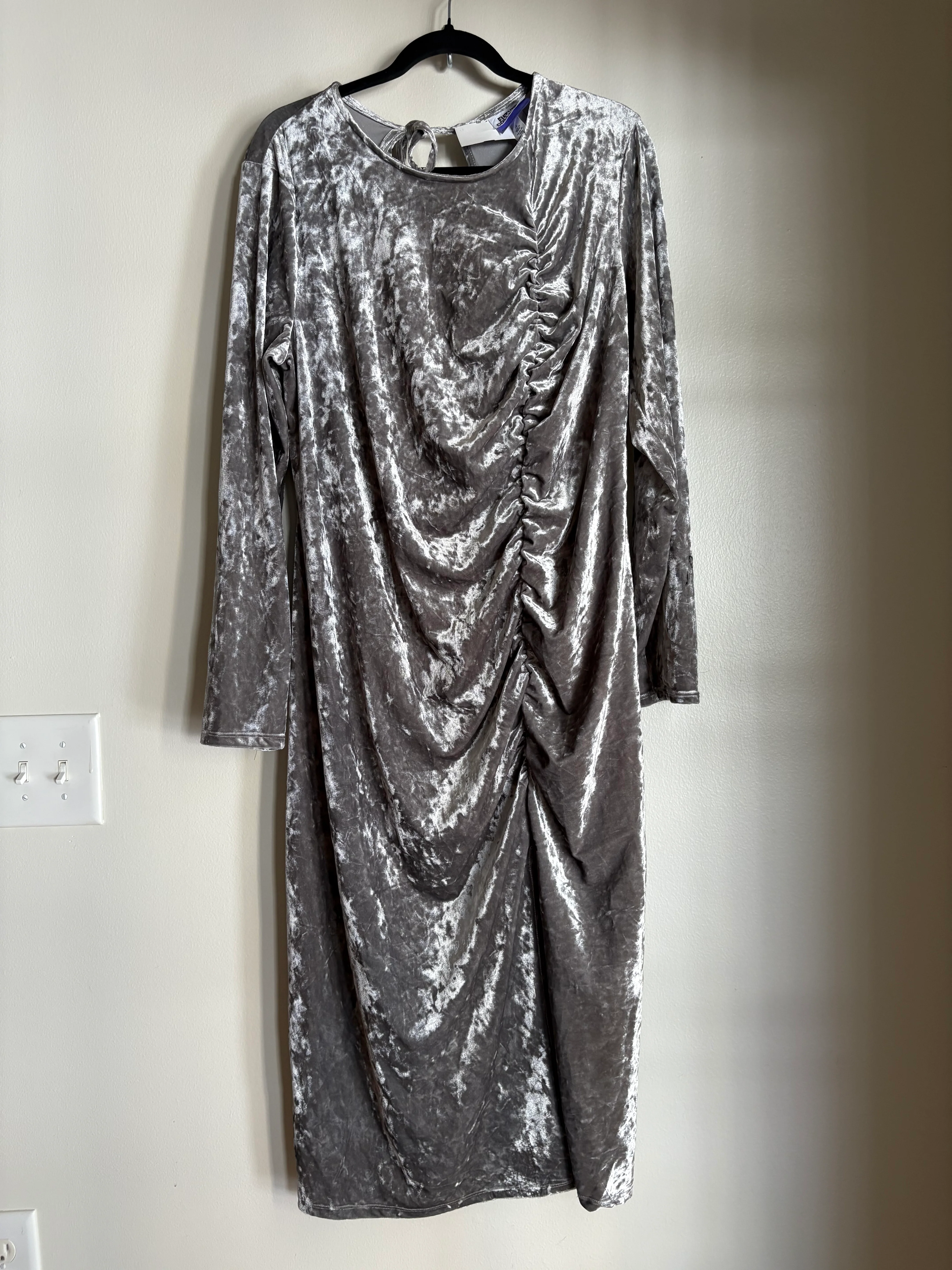 Dress Party Midi By Cmc In Silver, Size: 1x - Image 1