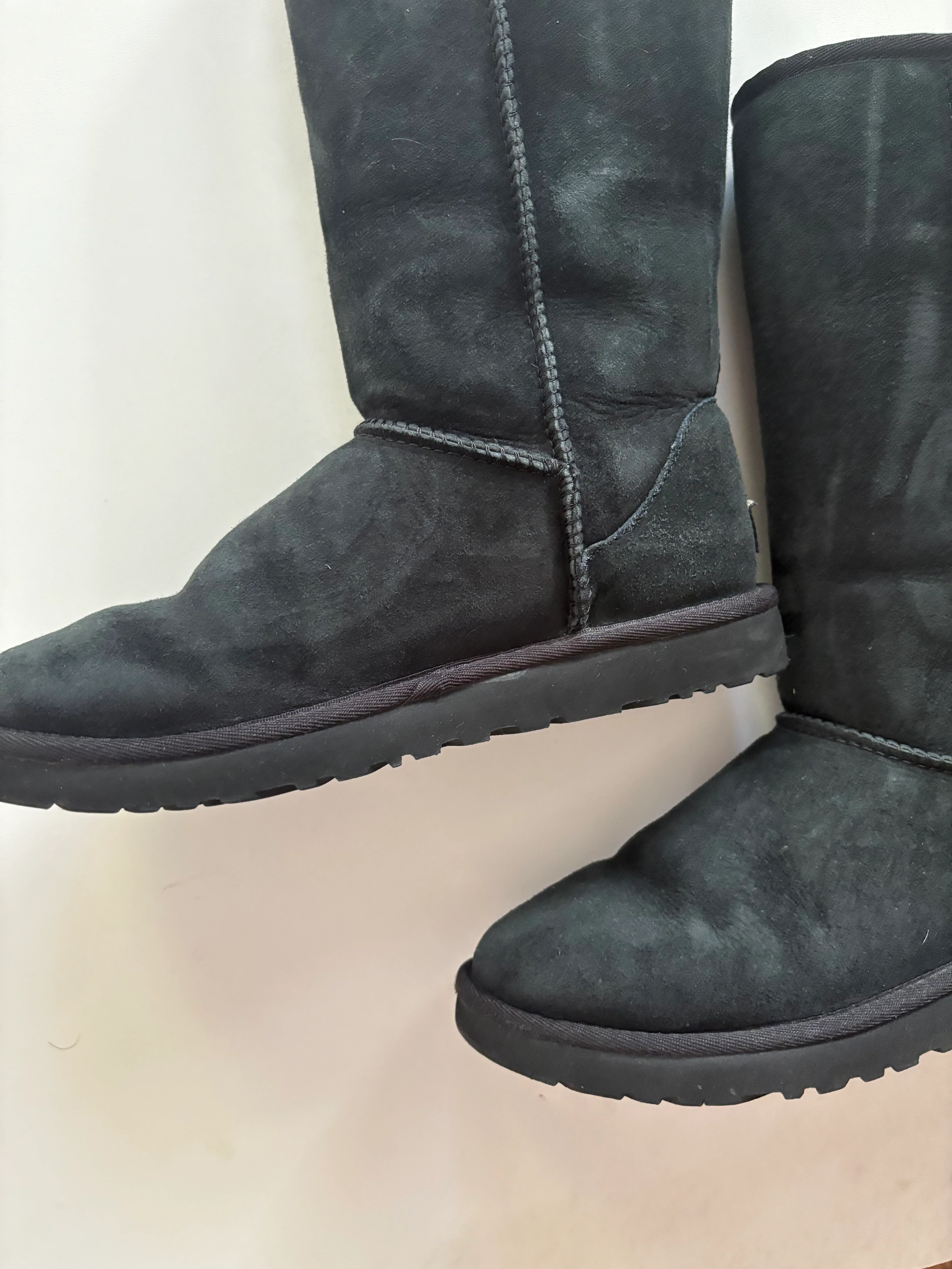 Boots Knee Flats By Ugg In Black, Size: 7 - Image 2