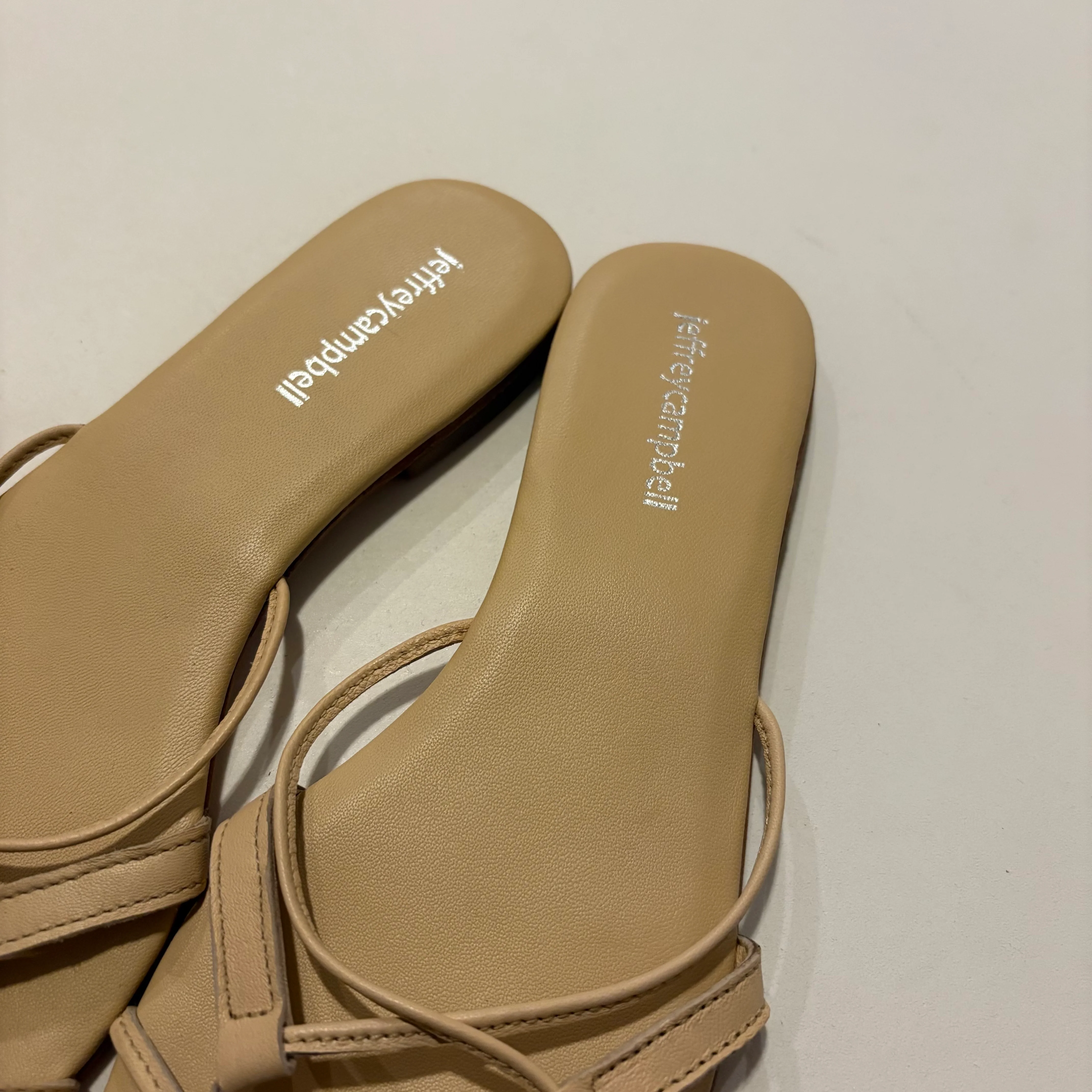 Sandals Flip Flops By Jeffery Campbell In Beige, Size: 7 - Image 3