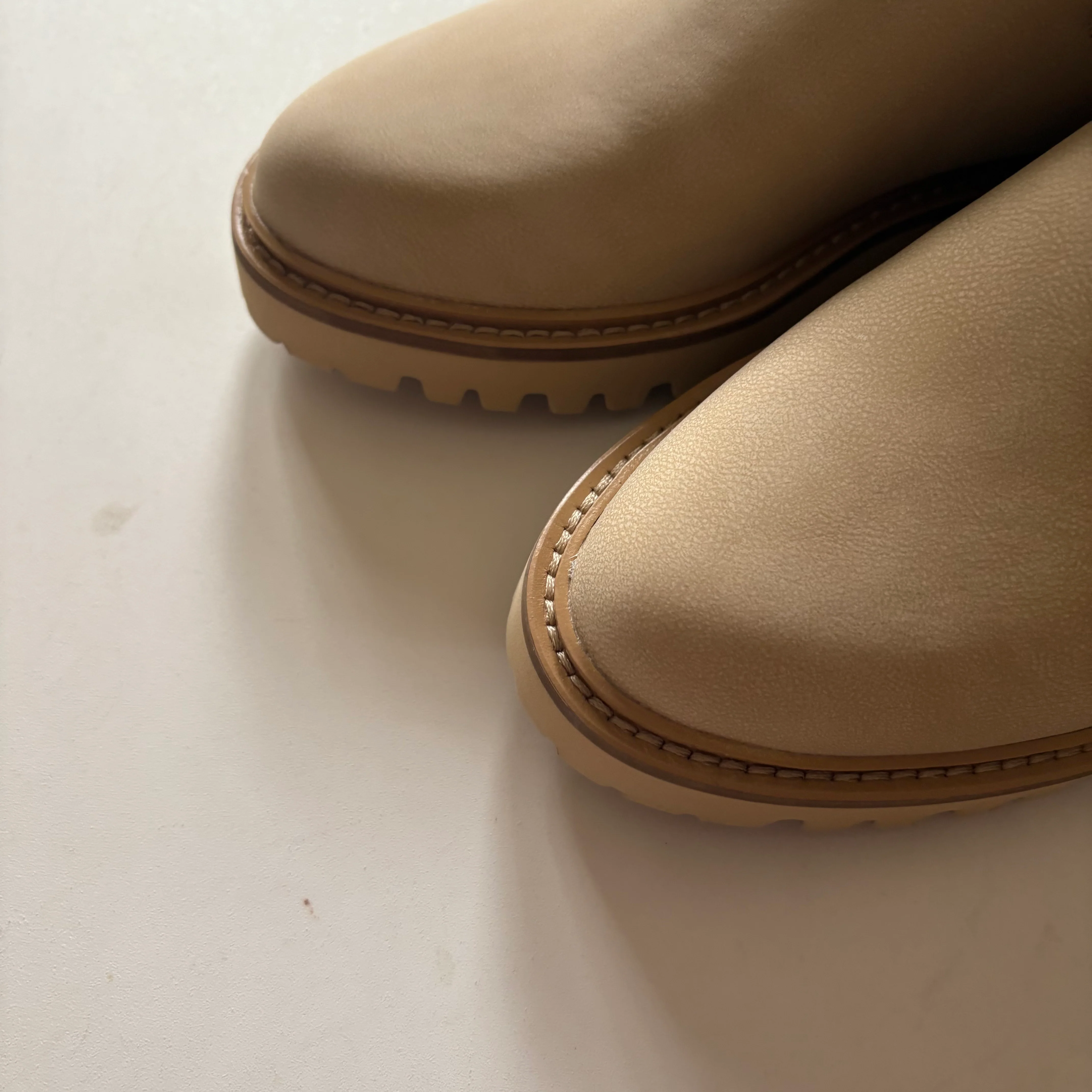Boots Ankle Flats By J. Crew In Cream, Size: 6 - Image 2