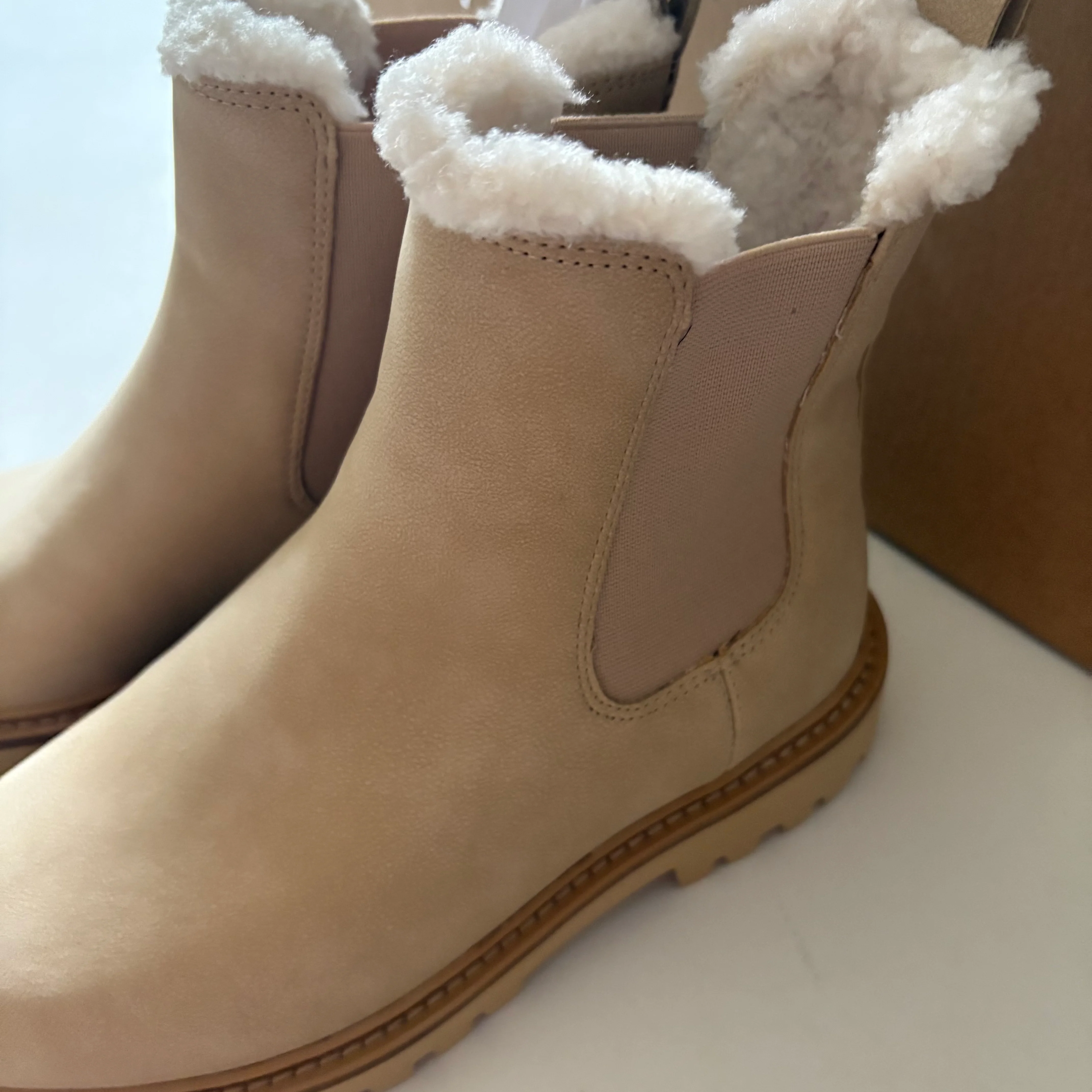 Boots Ankle Flats By J. Crew In Cream, Size: 6 - Image 3