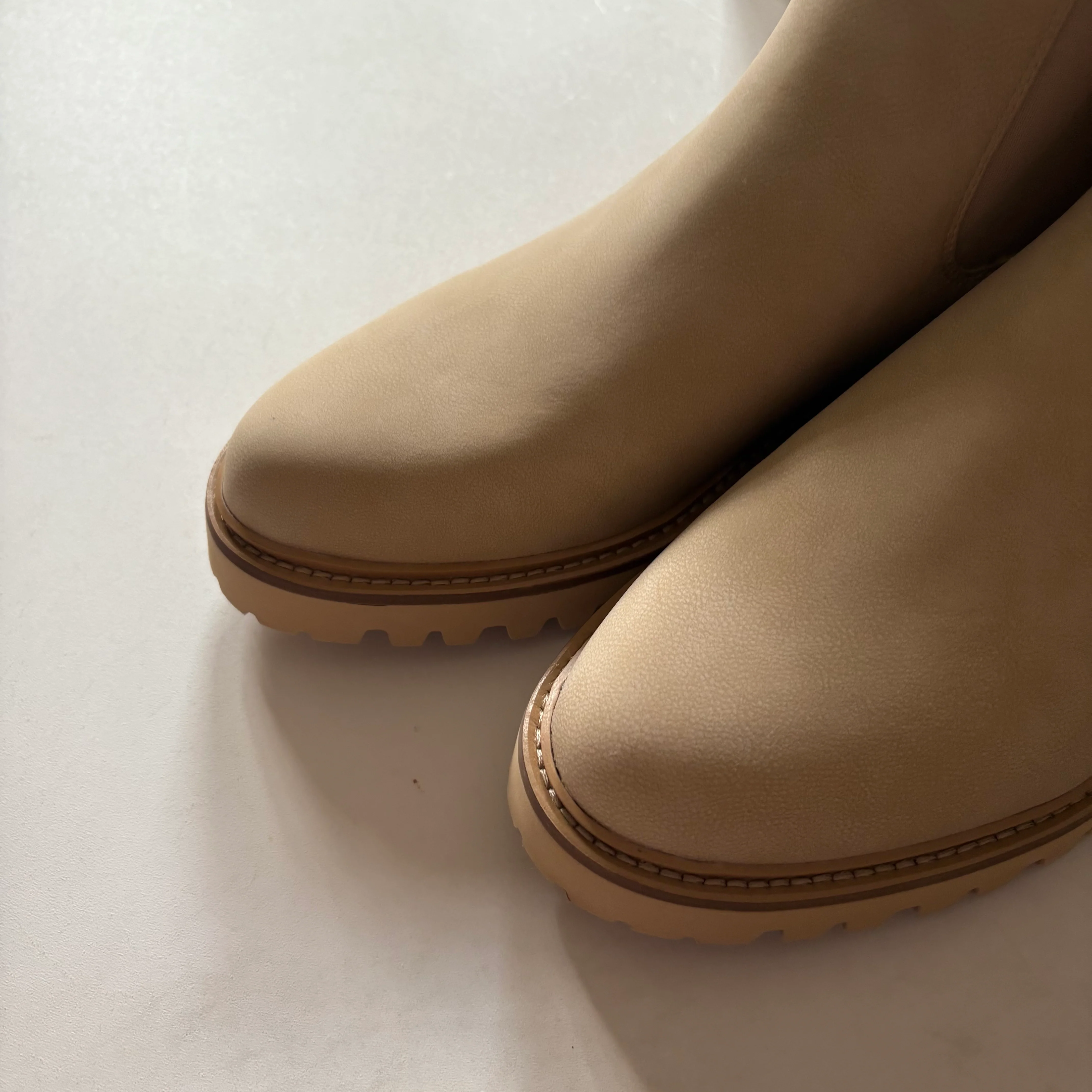 Boots Ankle Flats By J. Crew In Cream, Size: 9.5 - Image 2