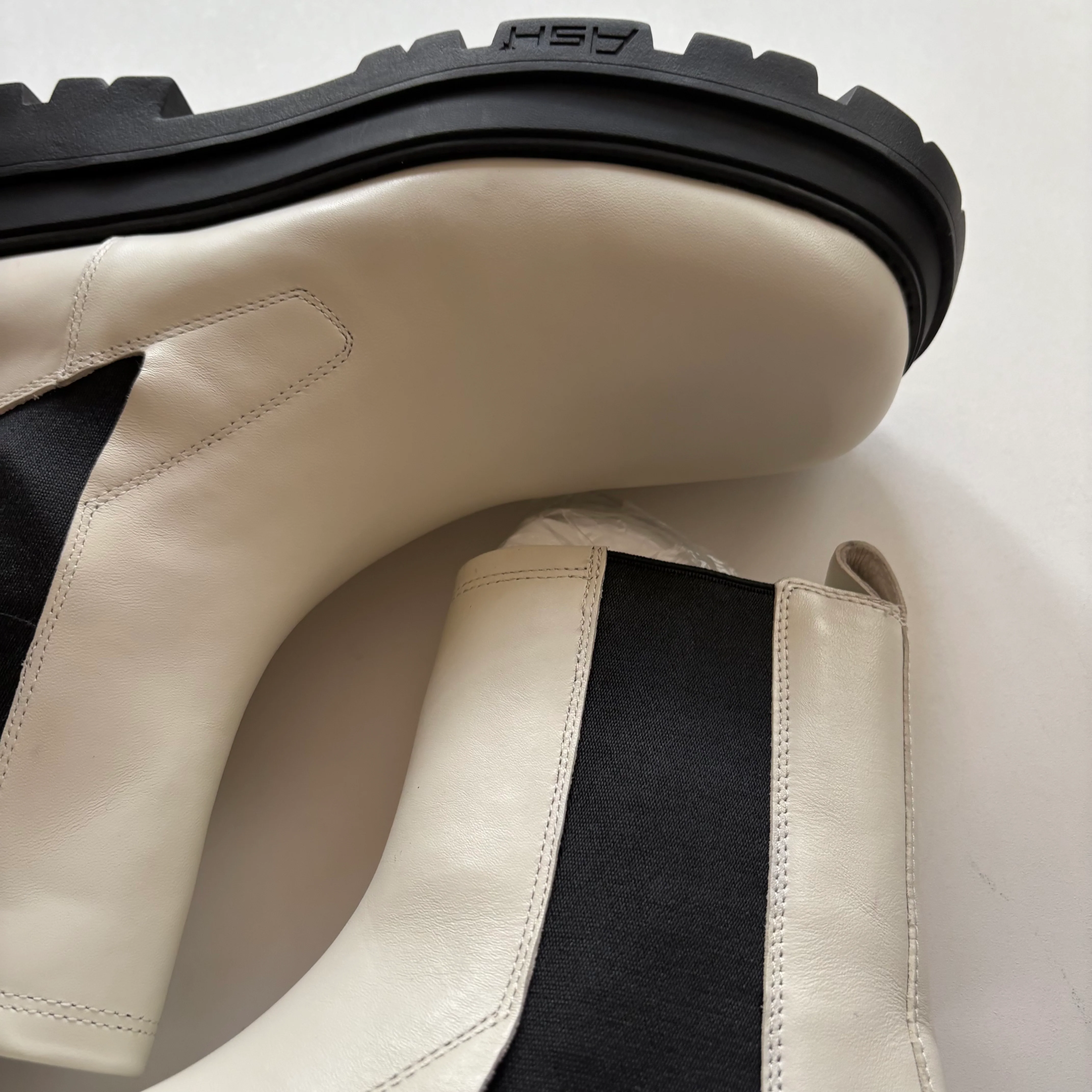 Boots Ankle Flats By Ash In Cream, Size: 10 - Image 3
