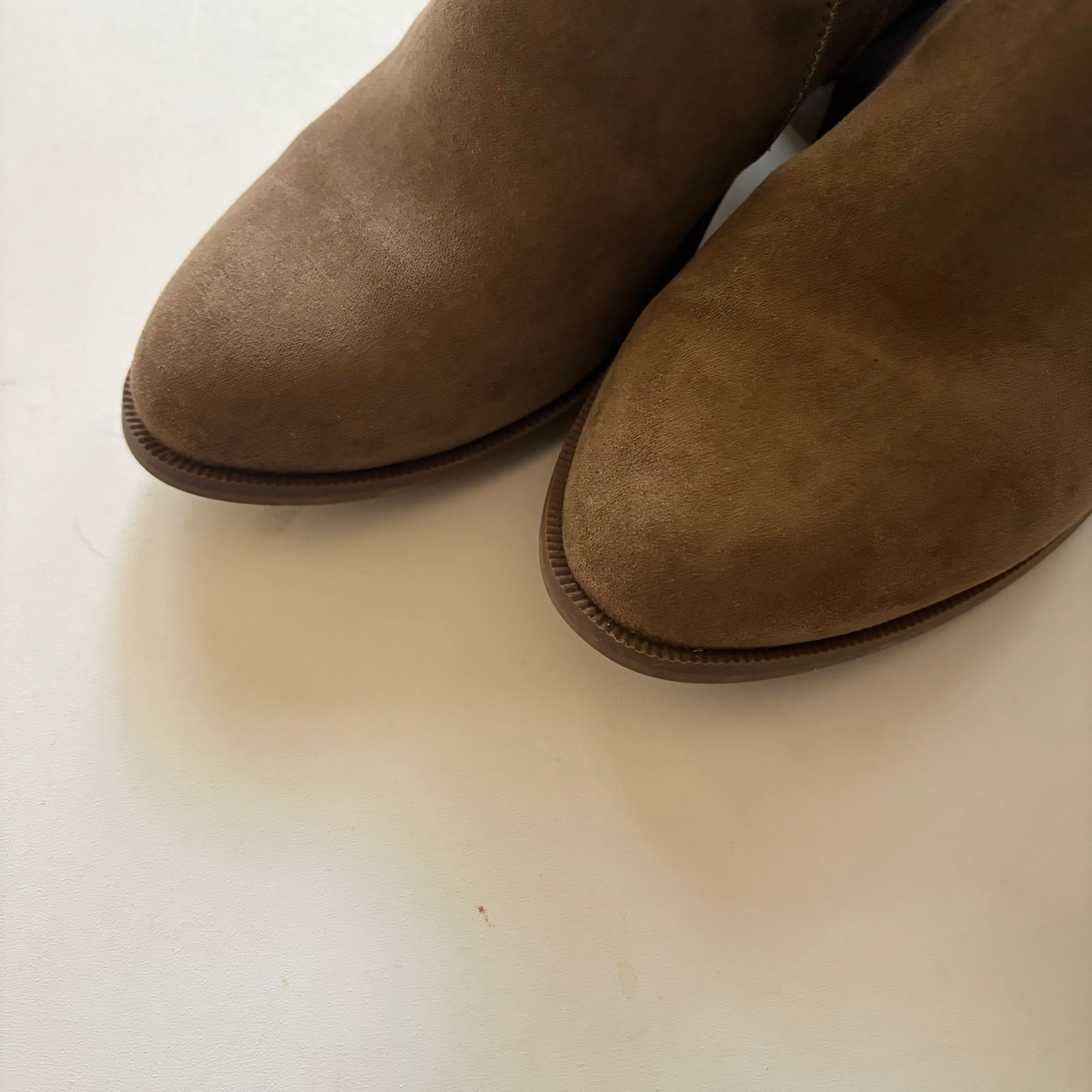 Boots Ankle Flats By Essentials In Brown, Size: 7 - Image 2