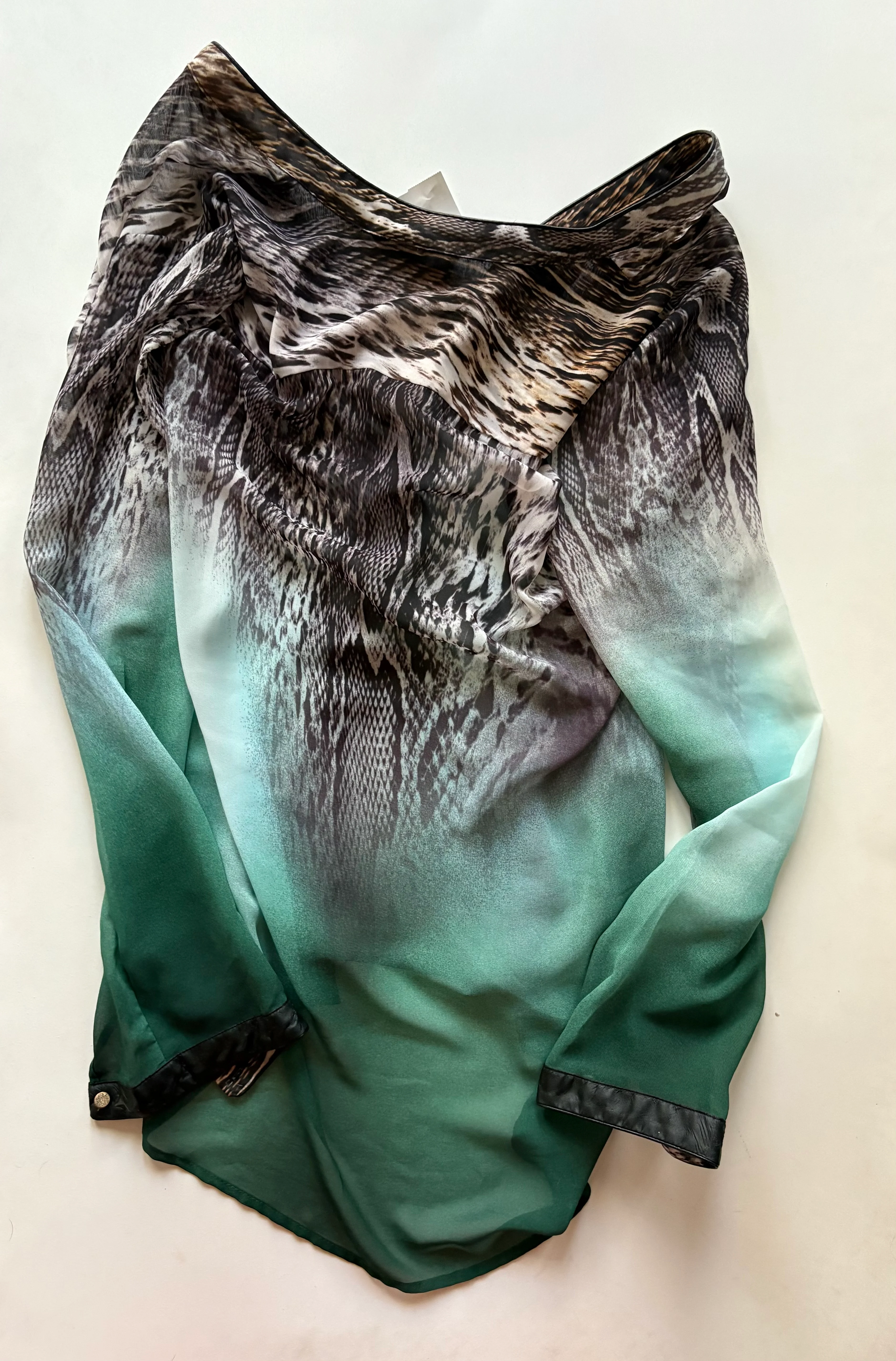 Blouse Long Sleeve By New Directions In Animal Print, Size: L - Image 2
