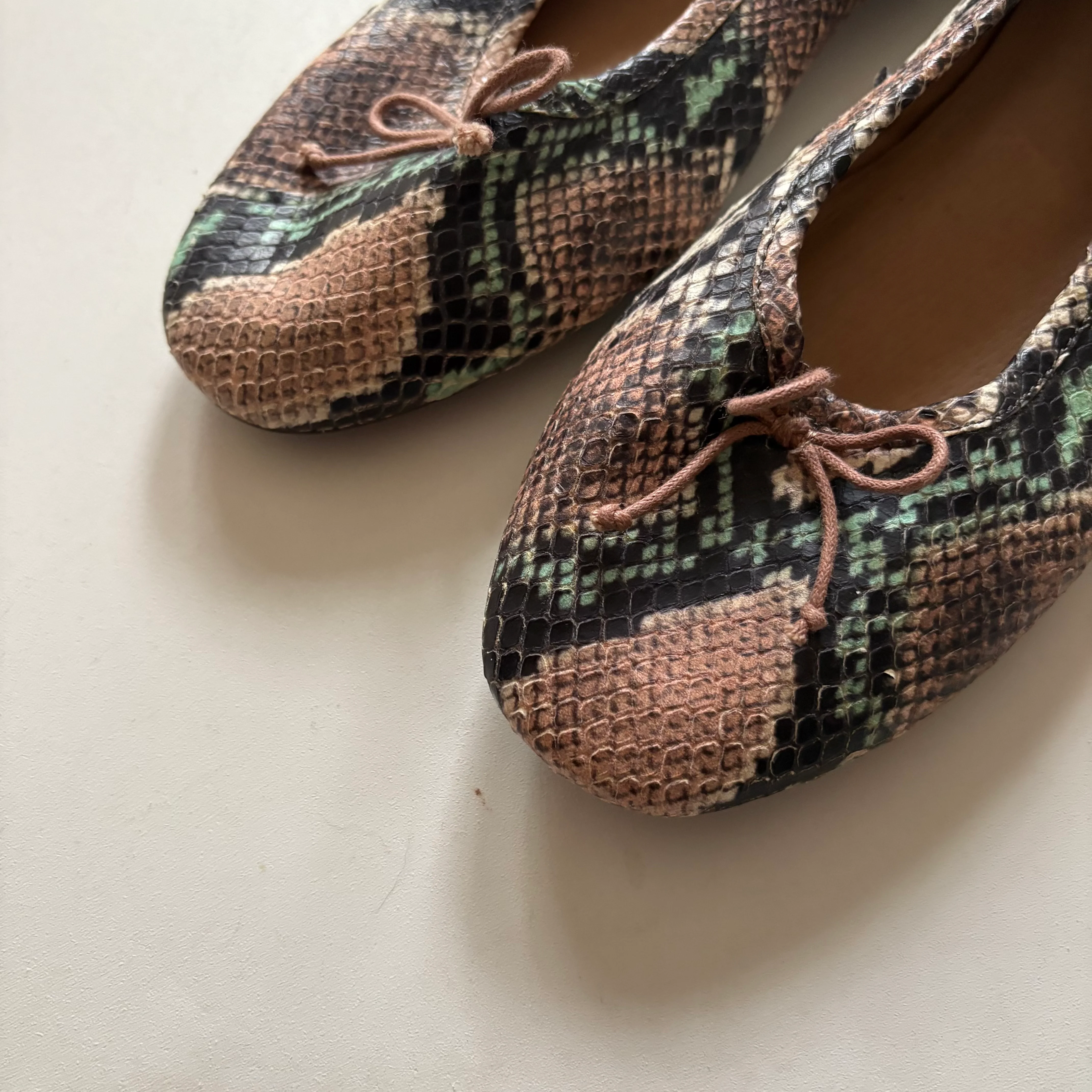 Shoes Flats By Madewell In Animal Print, Size: 7.5 - Image 3