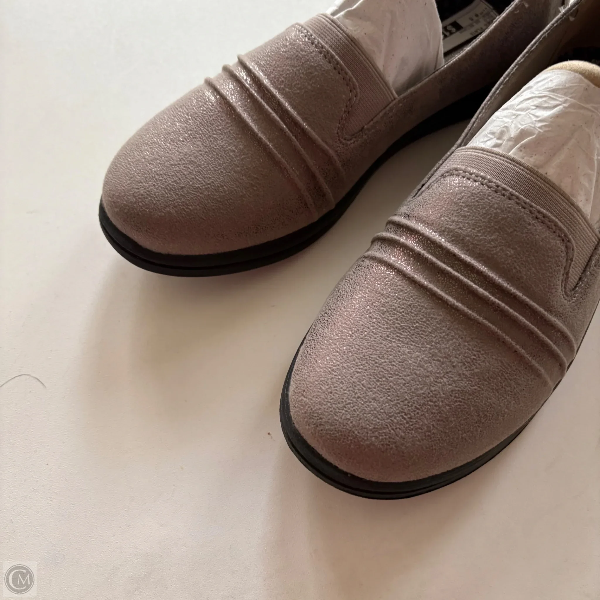 Shoes Flats By Clarks In Gold, Size: 9.5 - Image 2