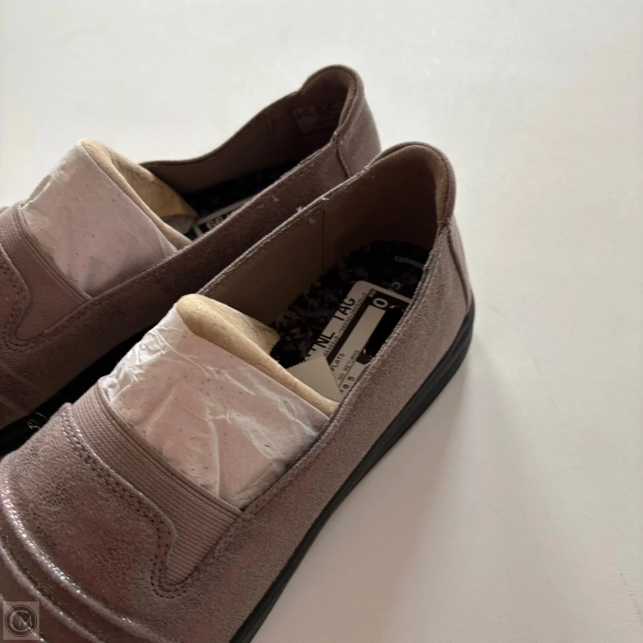 Shoes Flats By Clarks In Gold, Size: 9.5 - Image 3