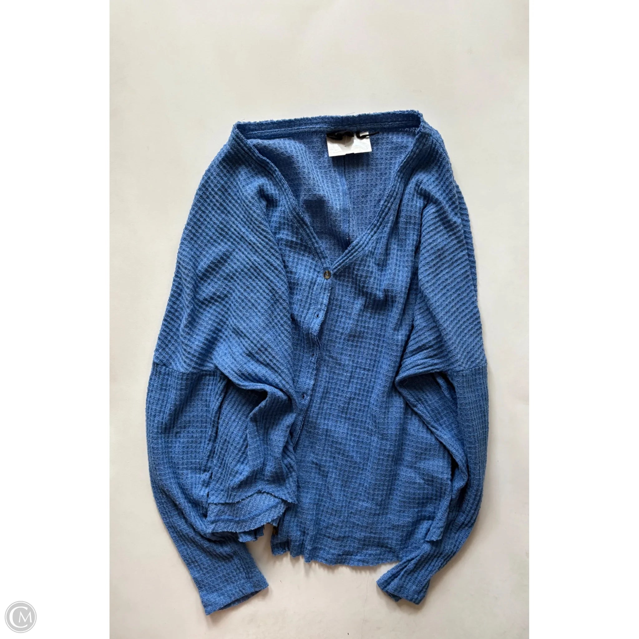 Top Long Sleeve By Urban Outfitters In Blue, Size: M - Image 1
