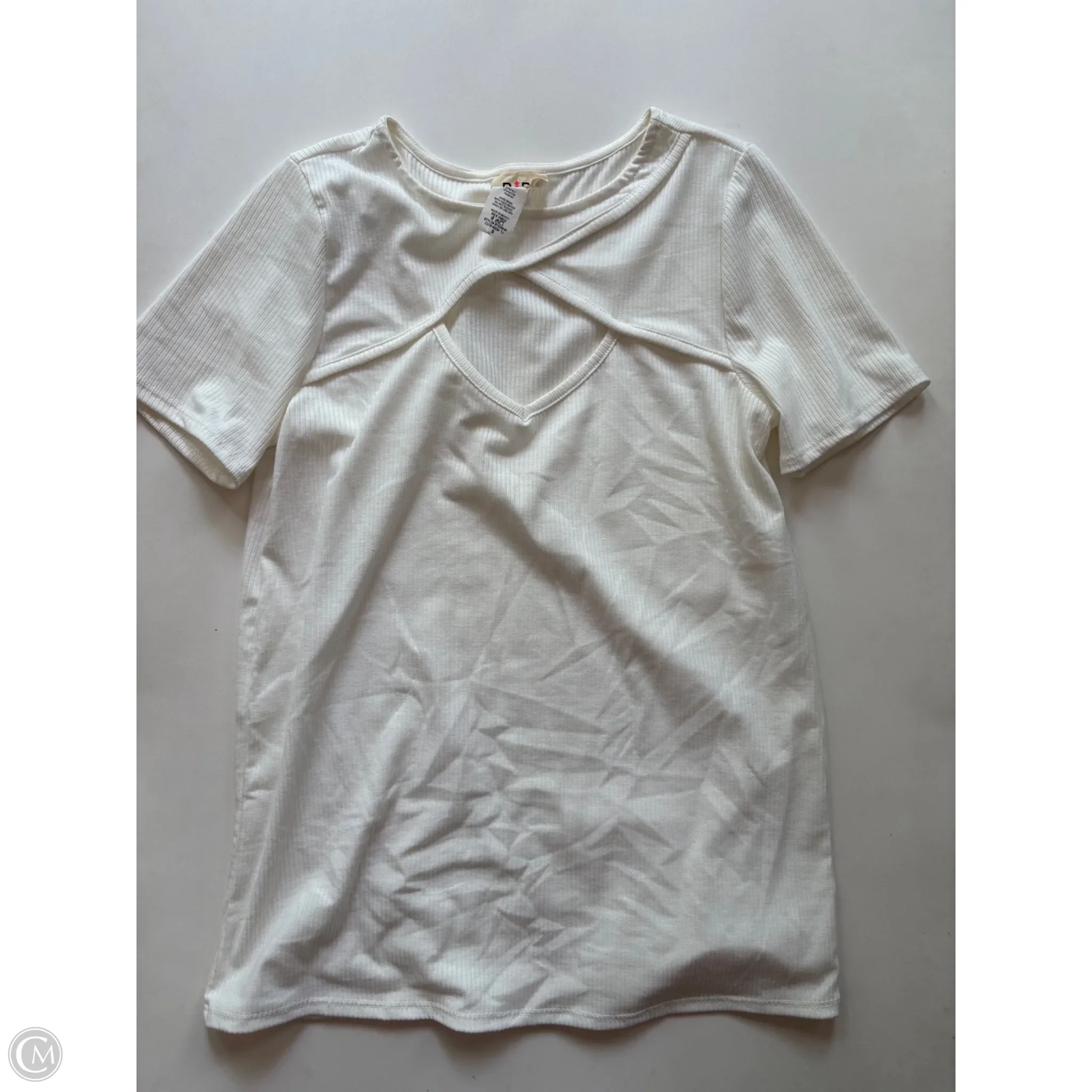 Top Short Sleeve By Bibi In Cream, Size: S - Image 1