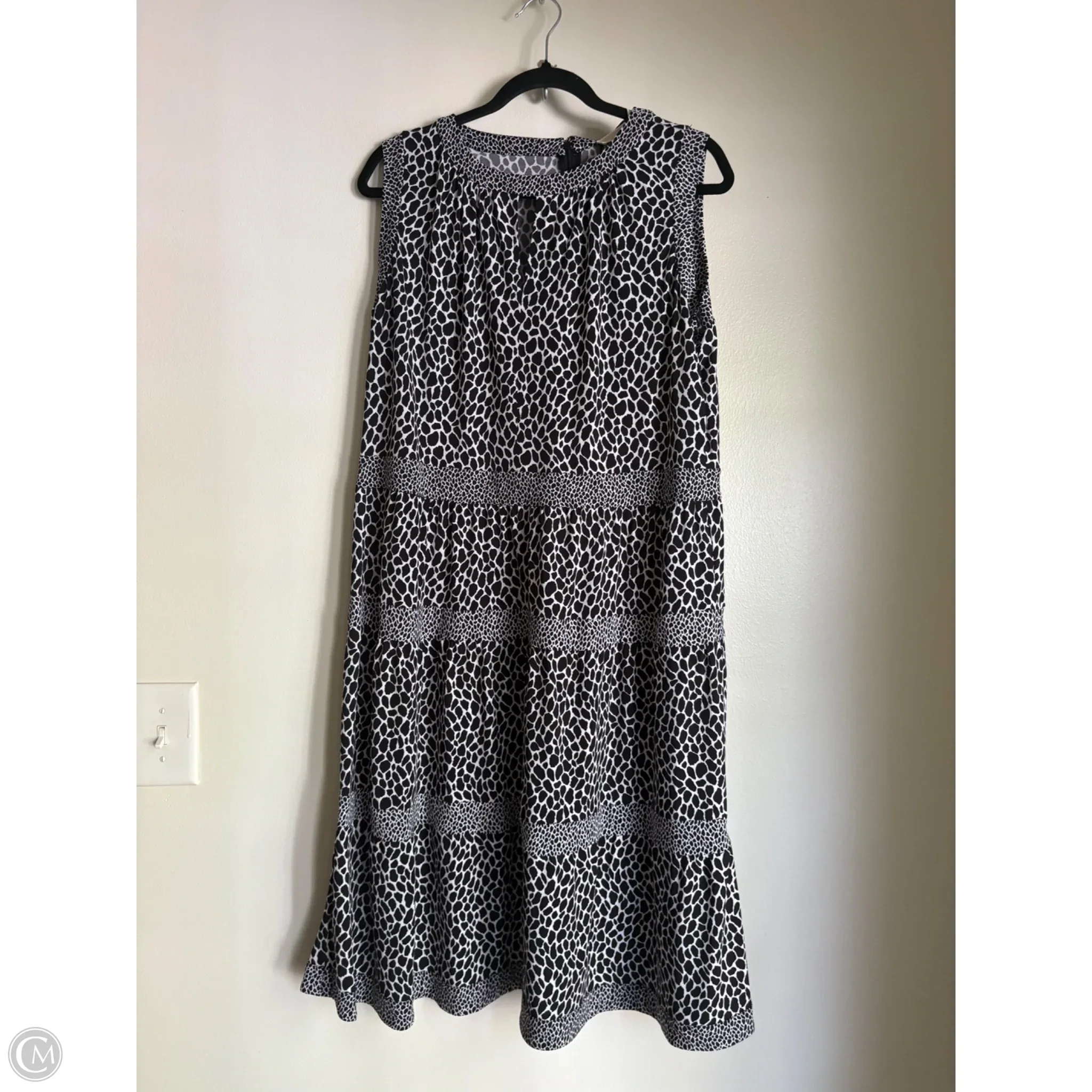 Dress Designer By Michael Kors In Animal Print, Size: 1x - Image 1