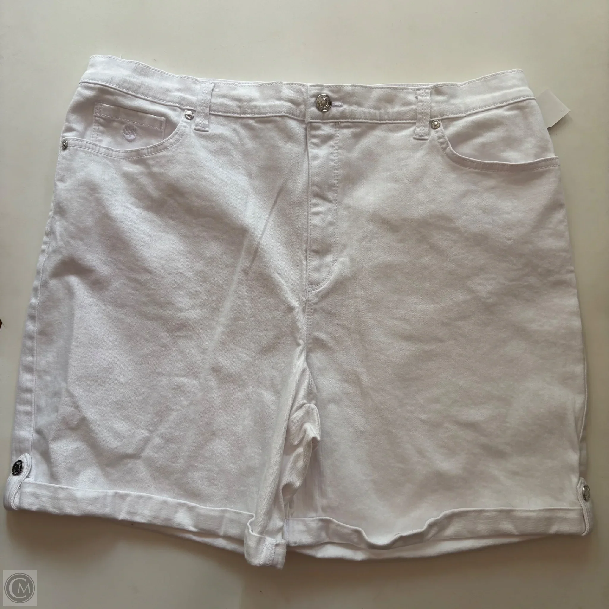 Shorts By Gloria Vanderbilt In White, Size: 16 - Image 1