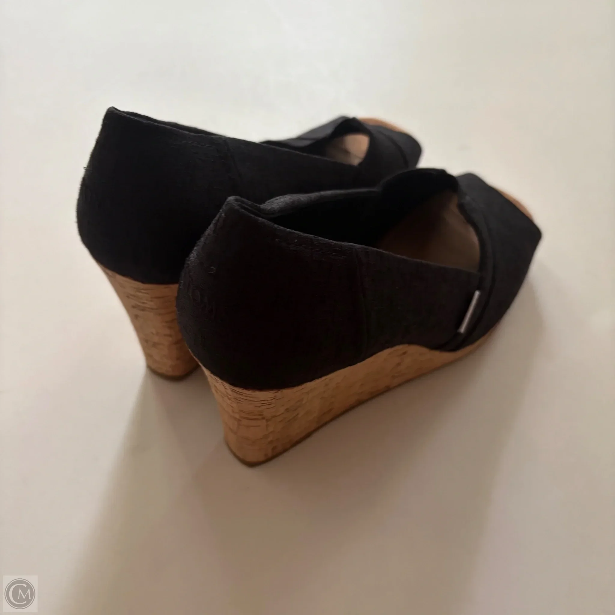 Shoes Heels Wedge By Toms In Black, Size: 9 - Image 2