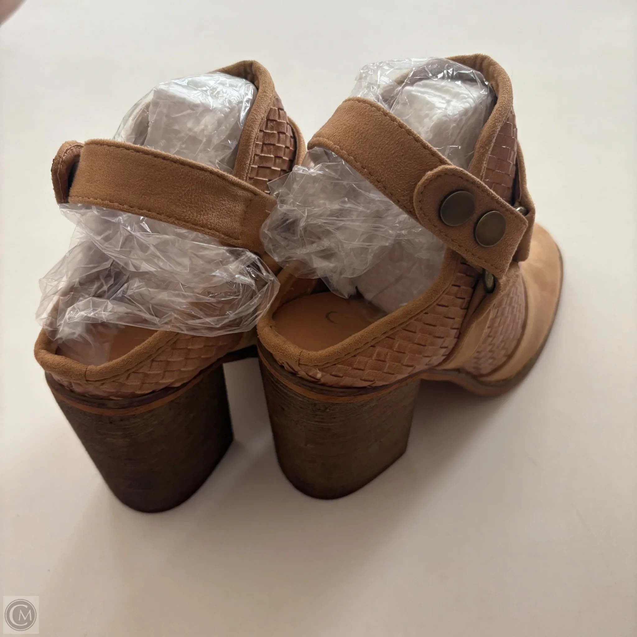 Boots Ankle Heels By Yoki In Tan, Size: 6.5 - Image 2