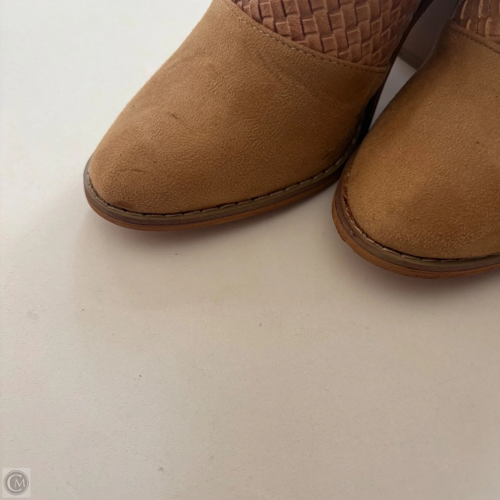 Boots Ankle Heels By Yoki In Tan, Size: 6.5 - Image 3