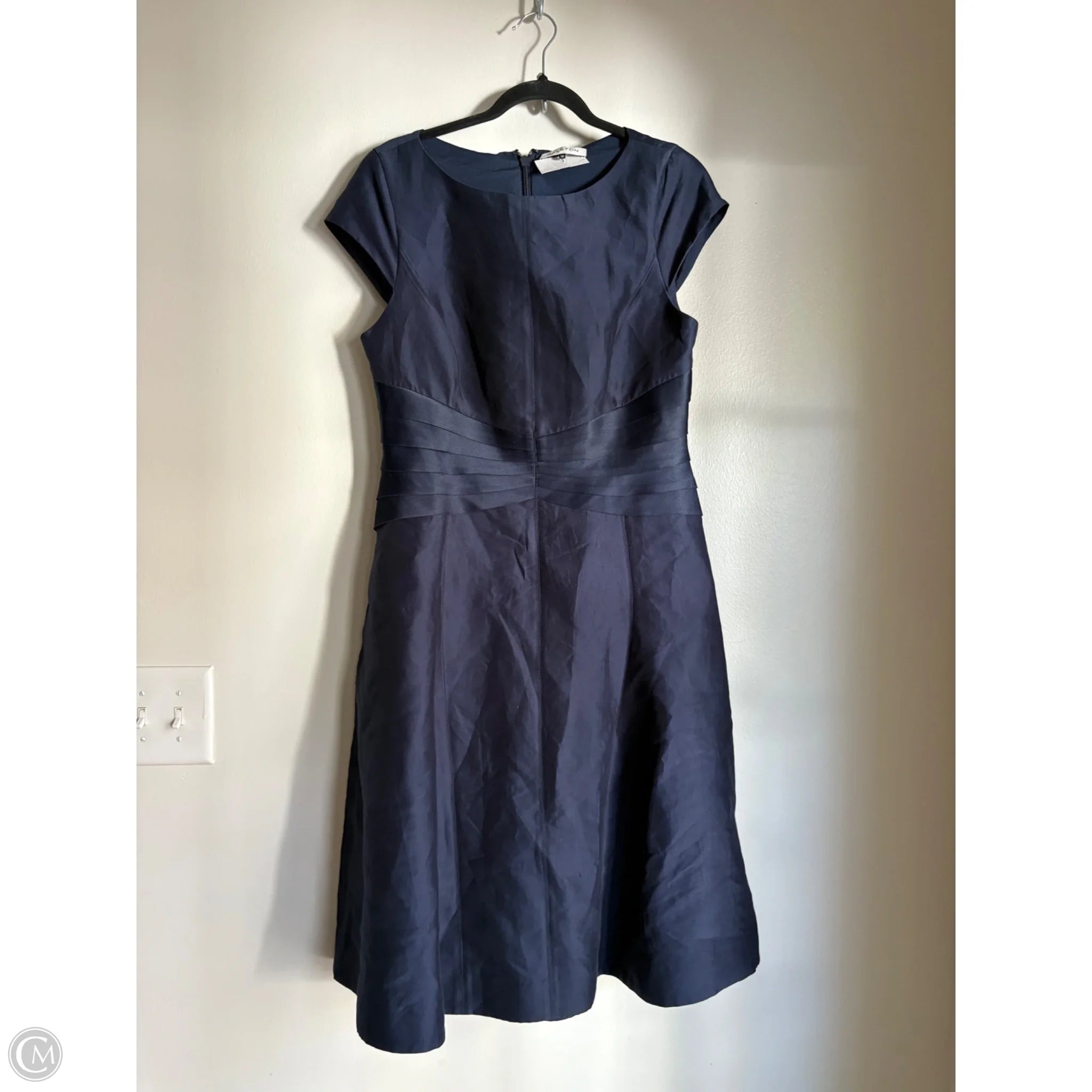 Dress Designer By Halston In Navy, Size: M - Image 1