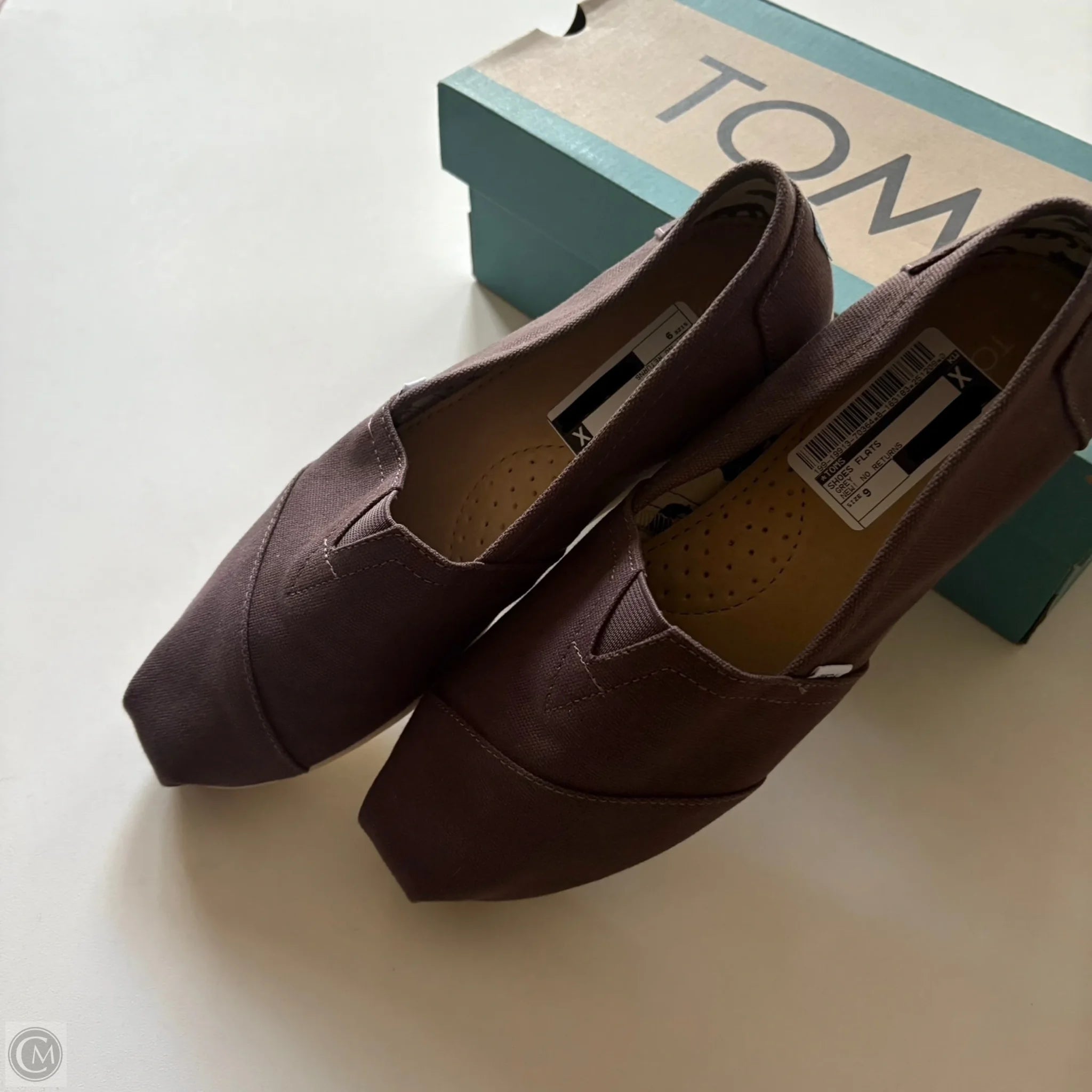 Shoes Flats By Toms In Grey, Size: 9 - Image 1