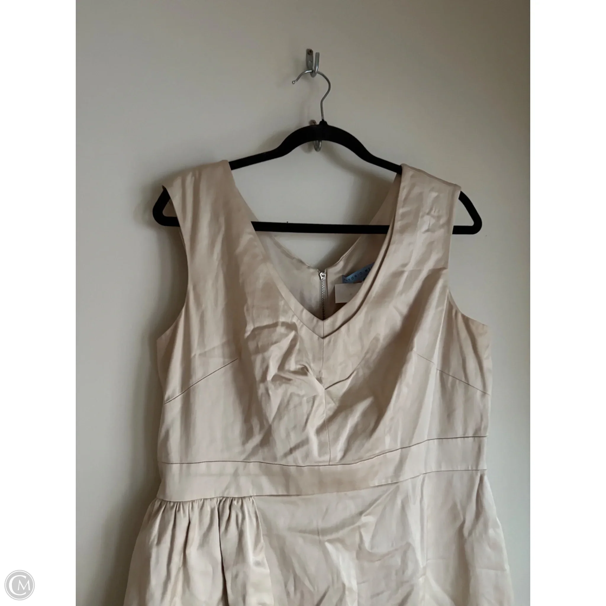 Dress Party Short By Antonio Melani In Gold, Size: L - Image 3