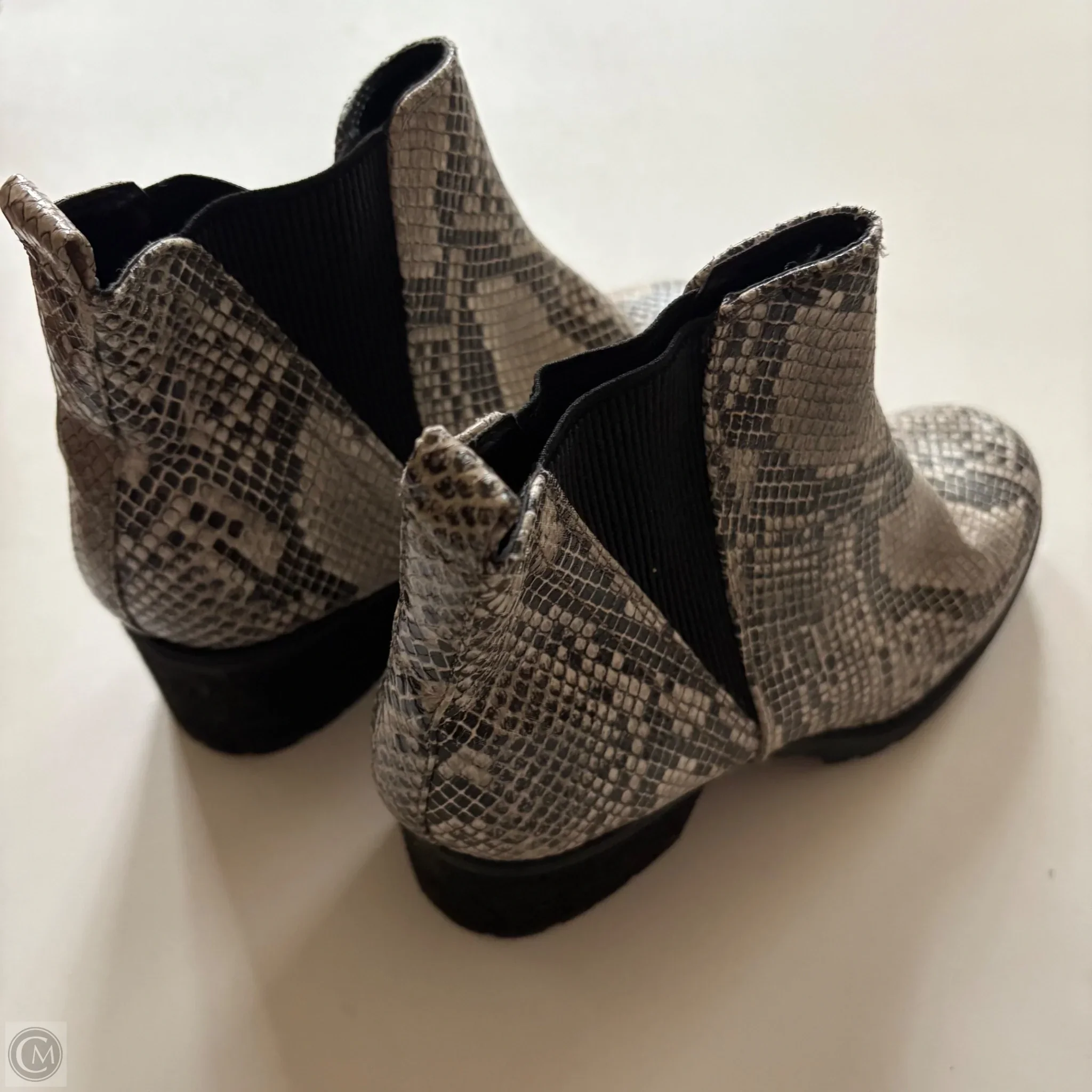 Boots Ankle Heels By Mia In Animal Print, Size: 7.5 - Image 2